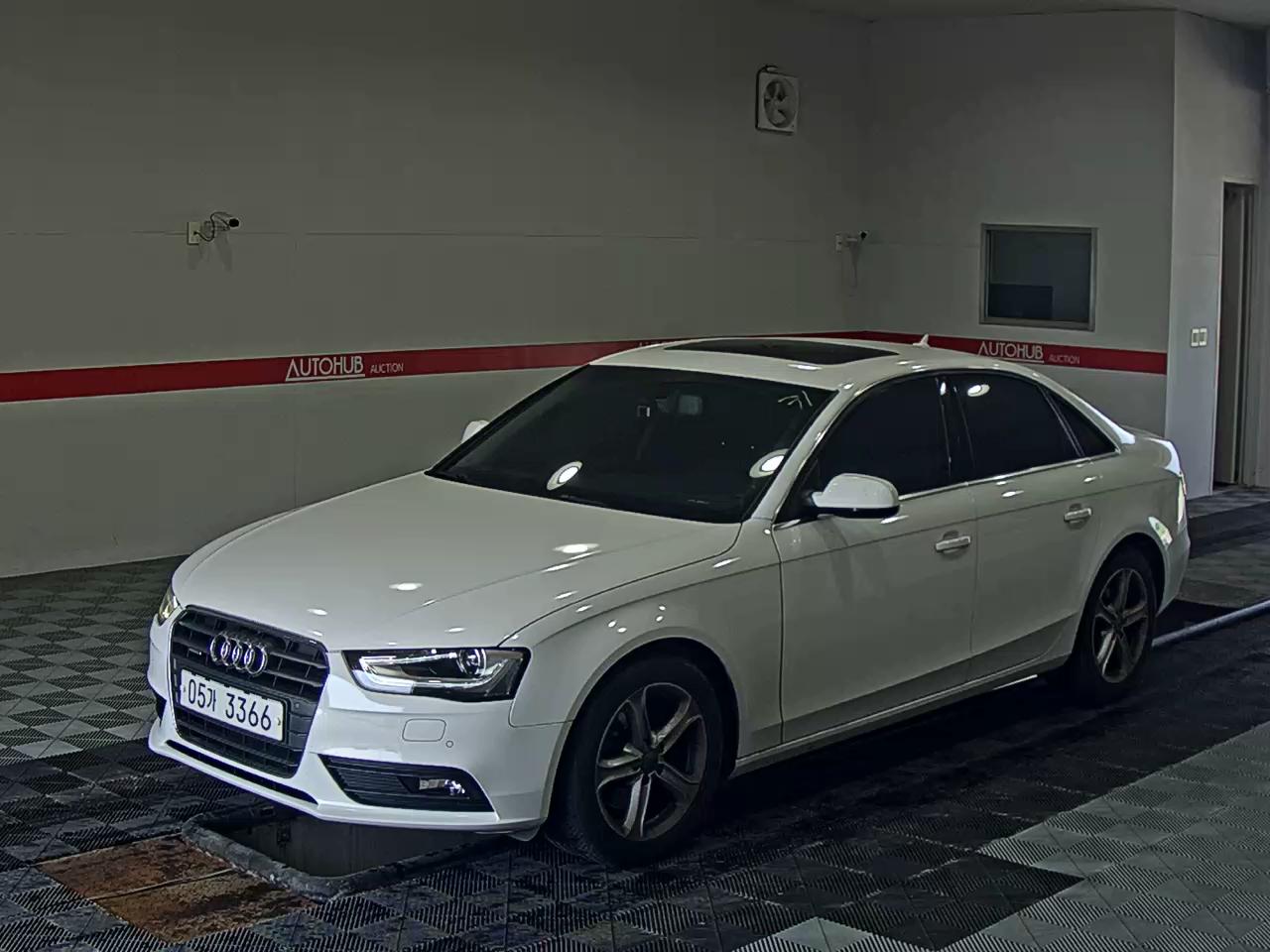 AUDI A4 (4TH GEN) 35 TDI QUATTRO