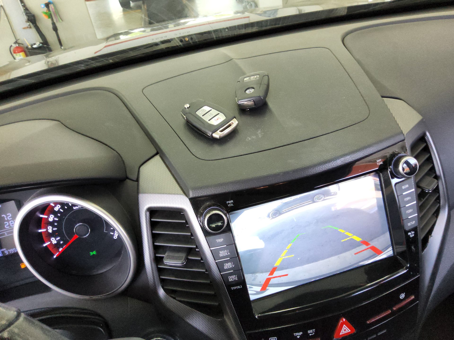 2017 - ssangyong tivoli