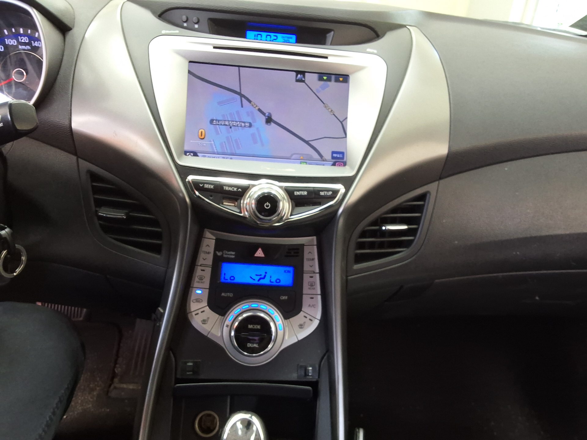 2012 - hyundai avante