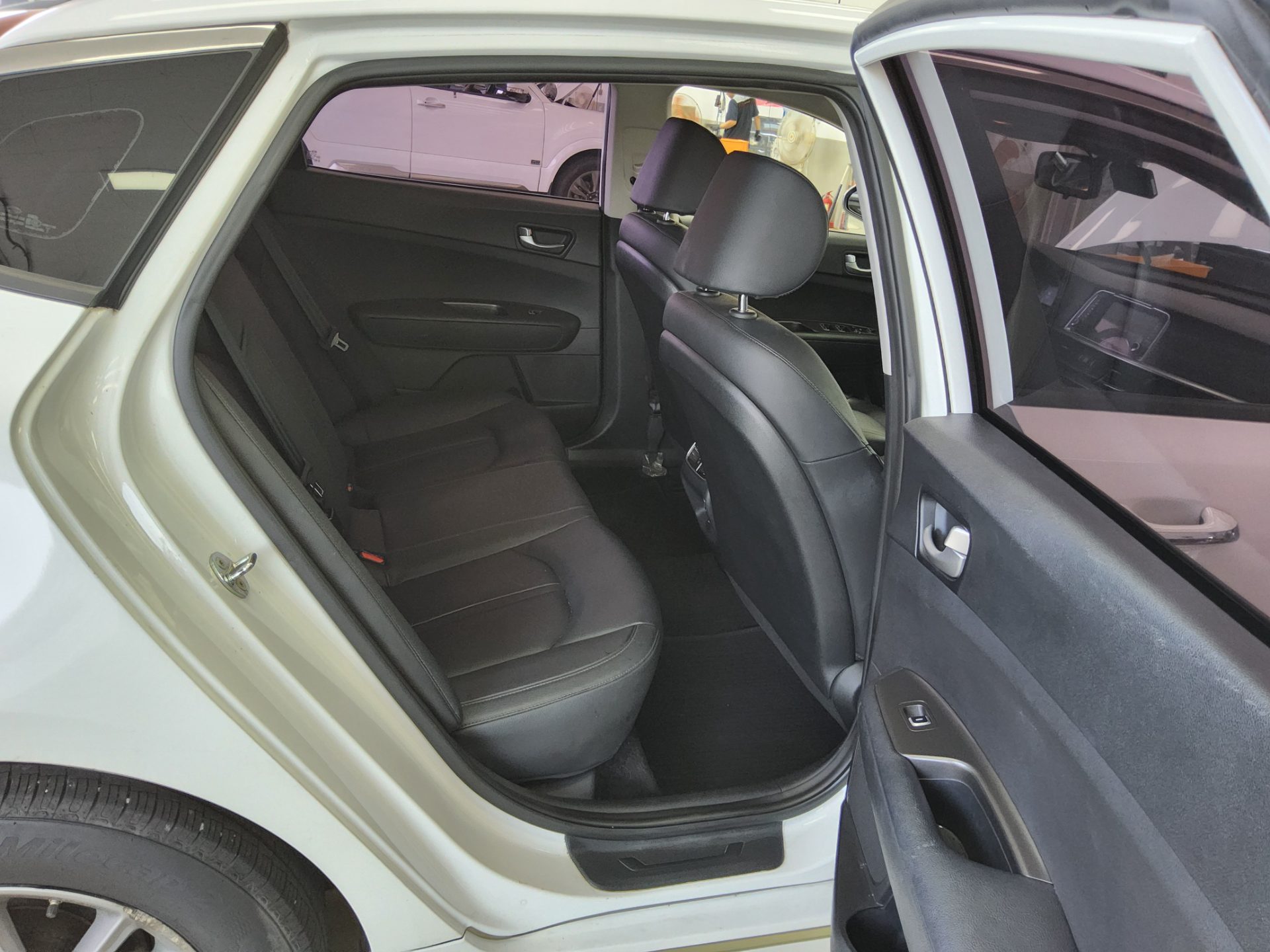 2020 - kia k5