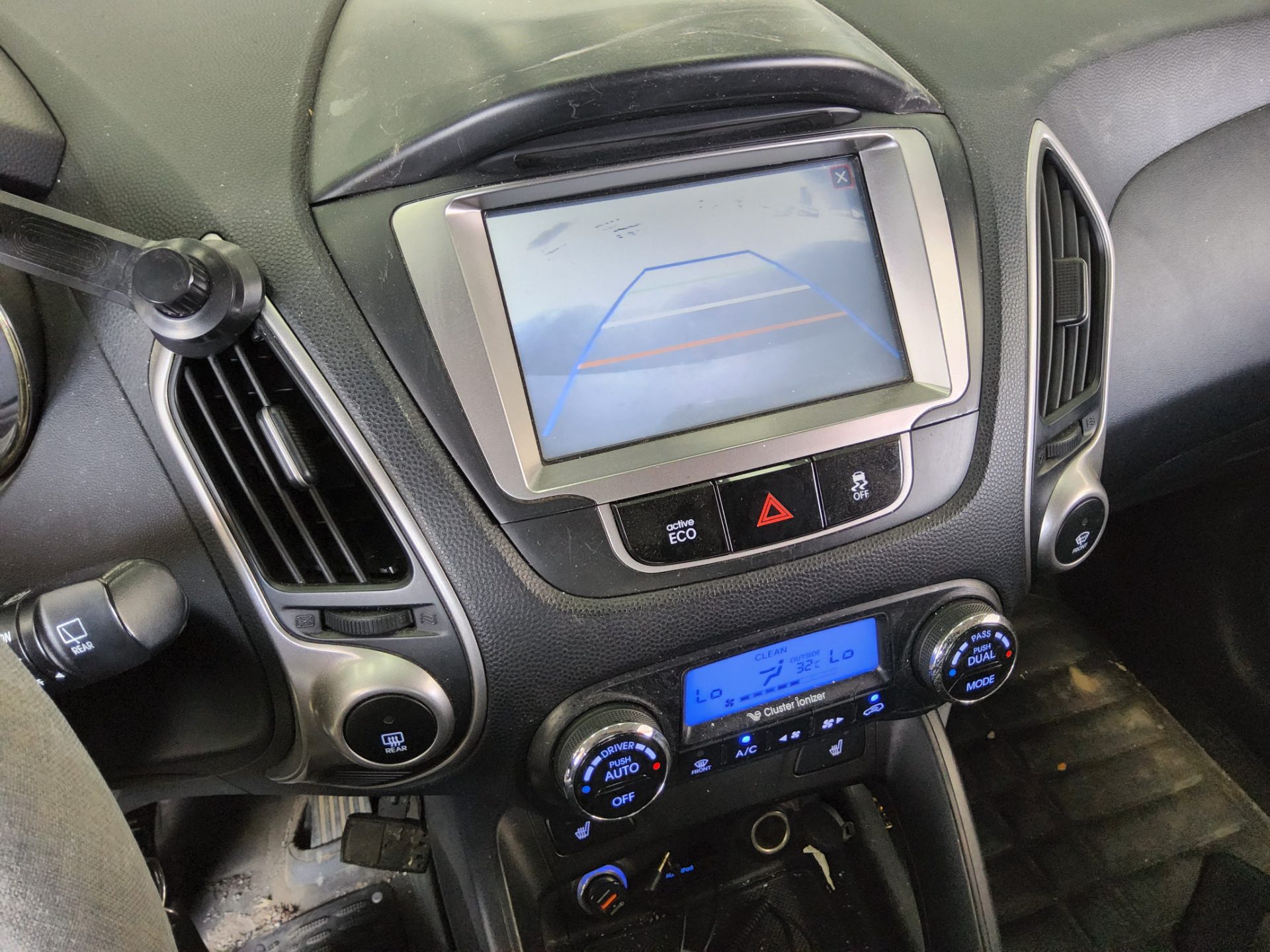 2011 - hyundai tucson