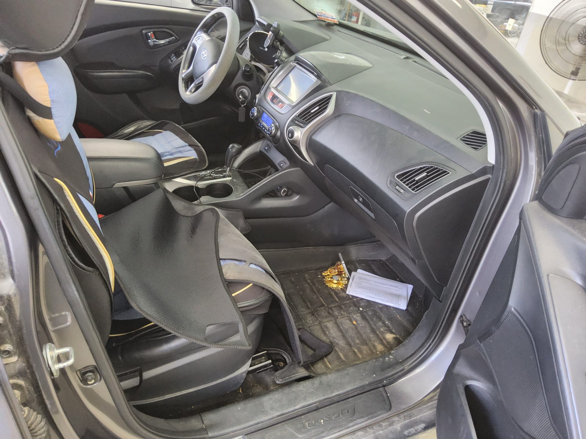 2011 - hyundai tucson