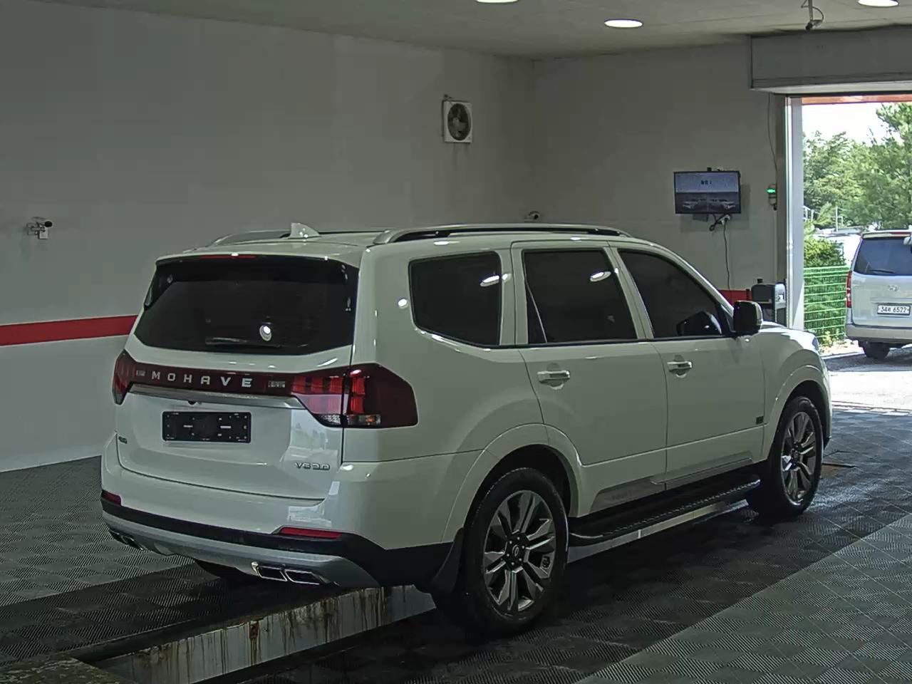 2021 - kia mohave