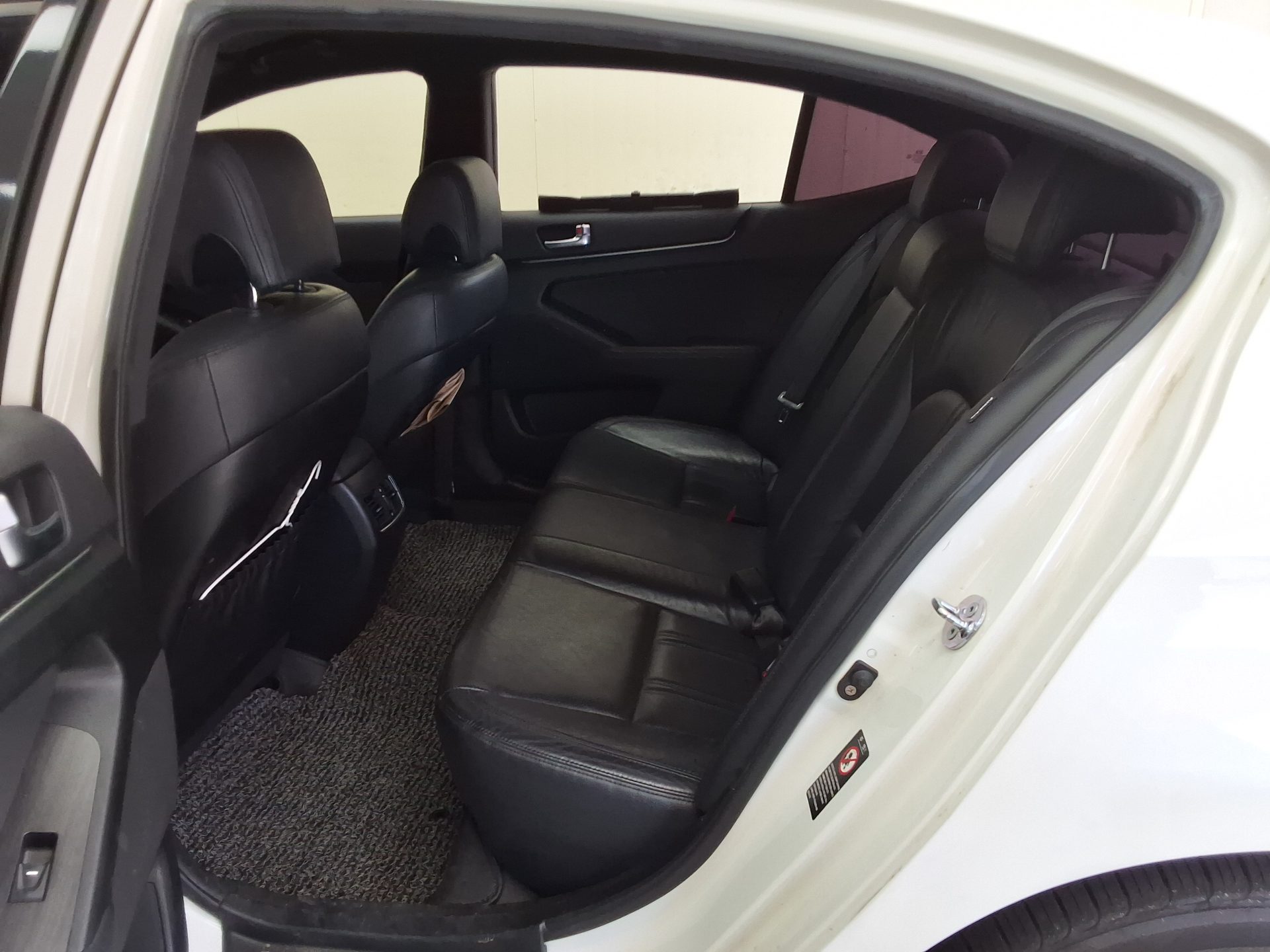 2012 - kia k7