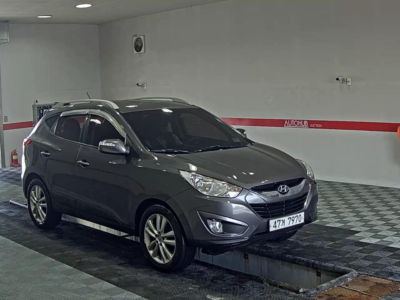 2011 - hyundai tucson