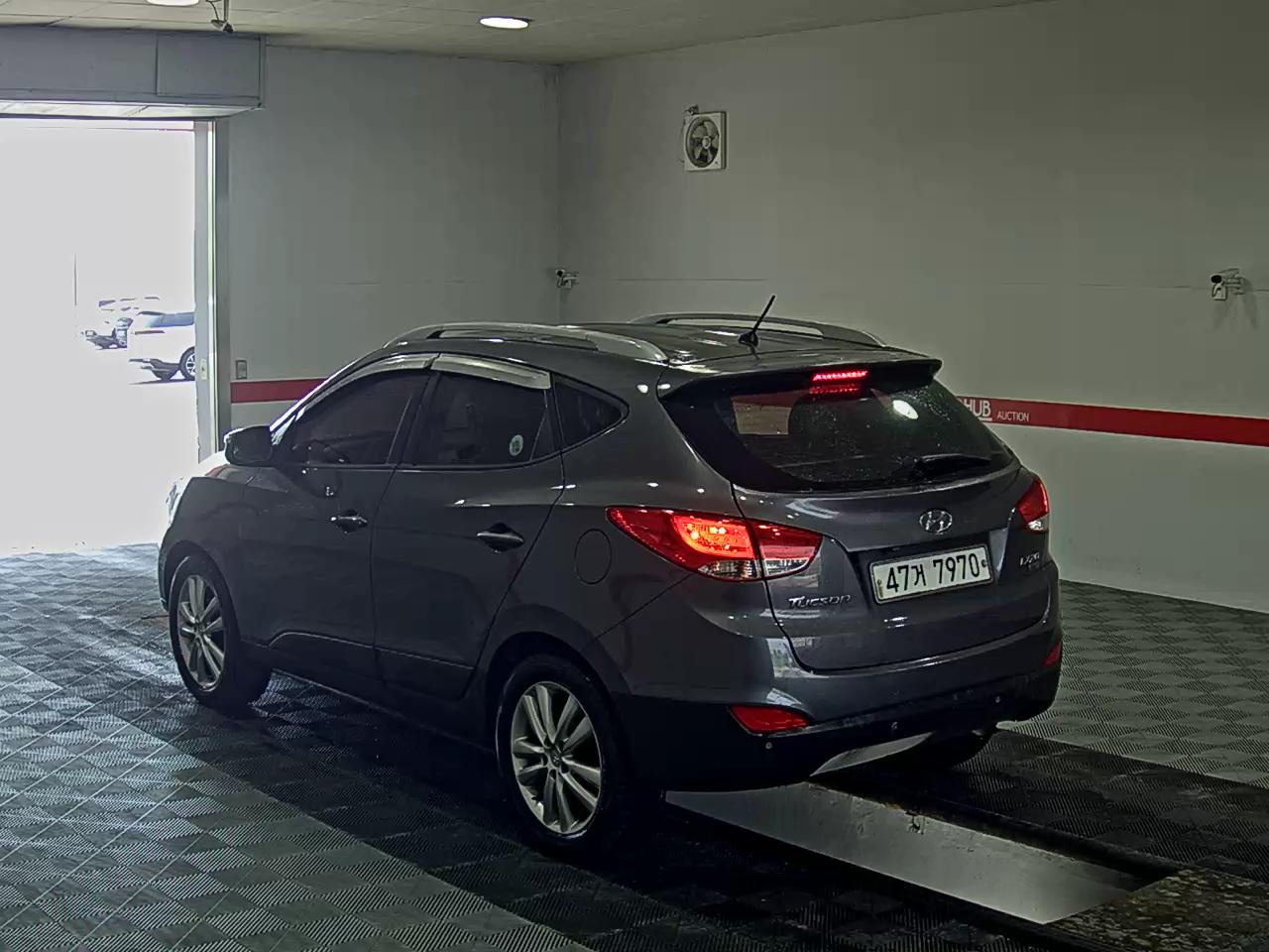 2011 - hyundai tucson