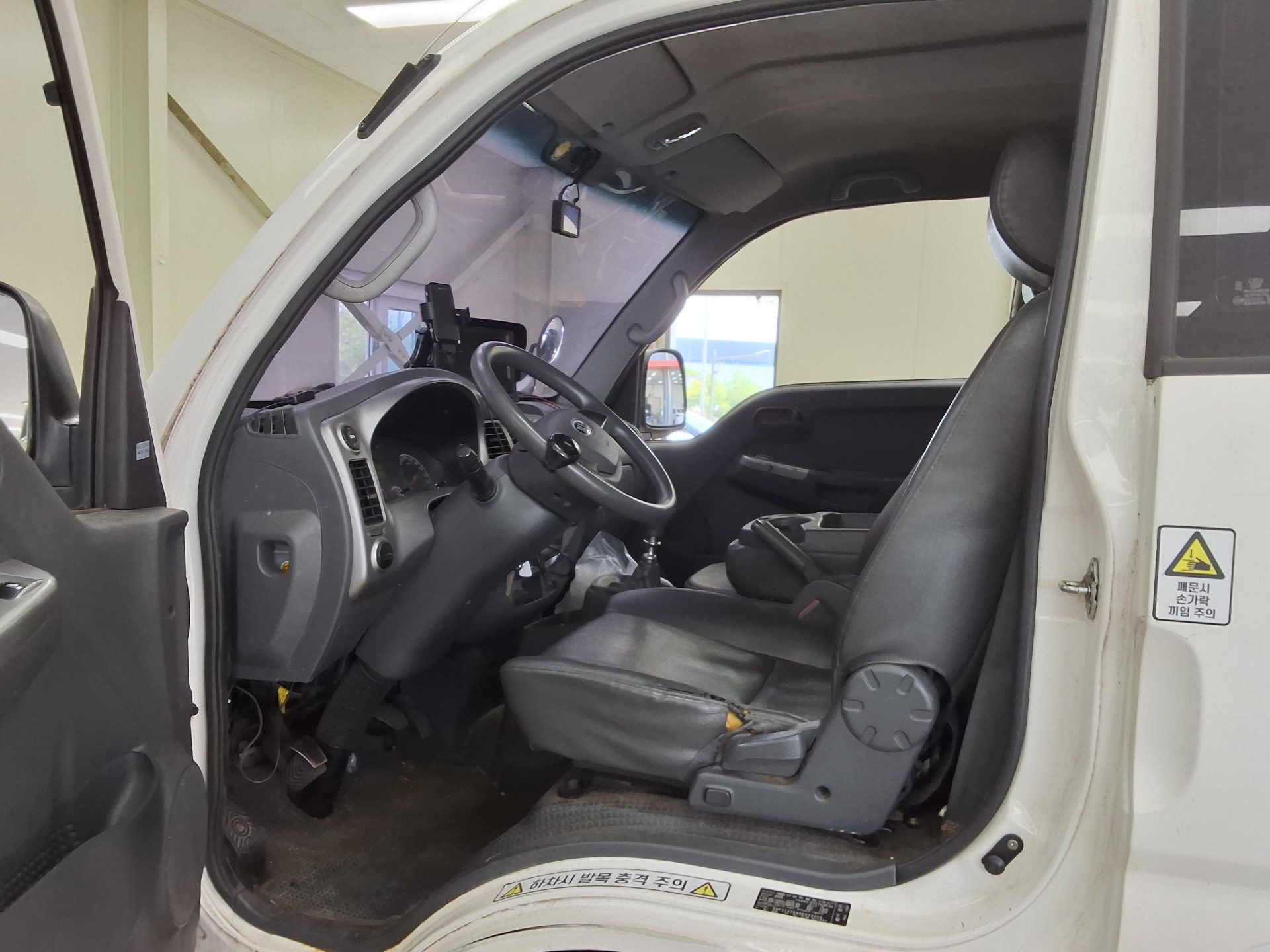 2016 - kia bongo