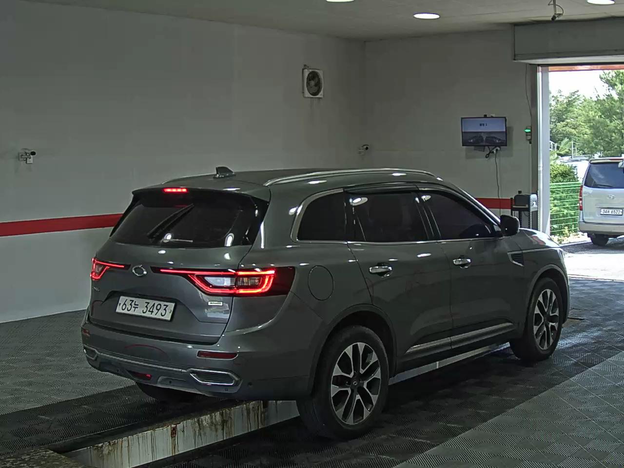 2017 - renault qm6