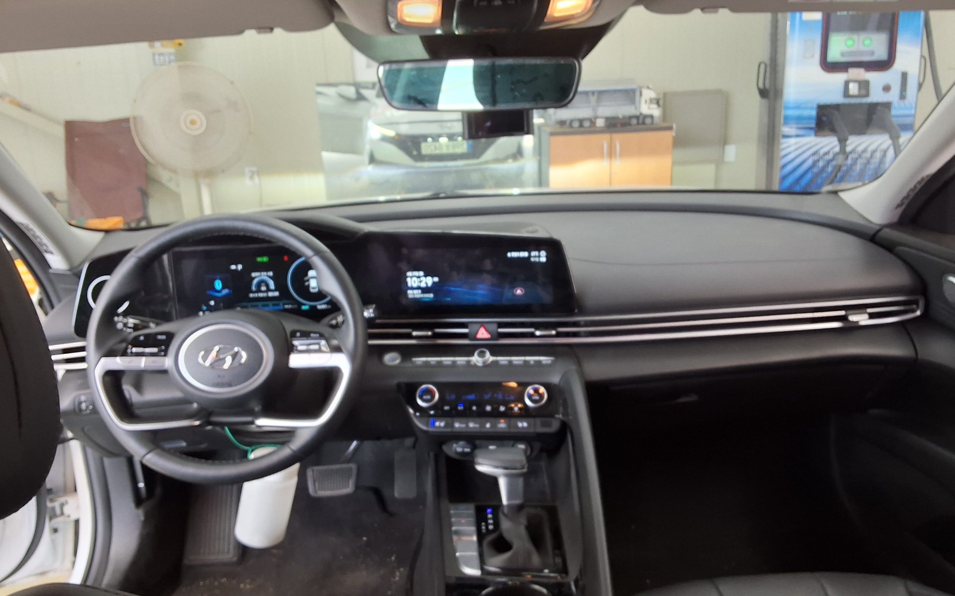 2021 - hyundai avante