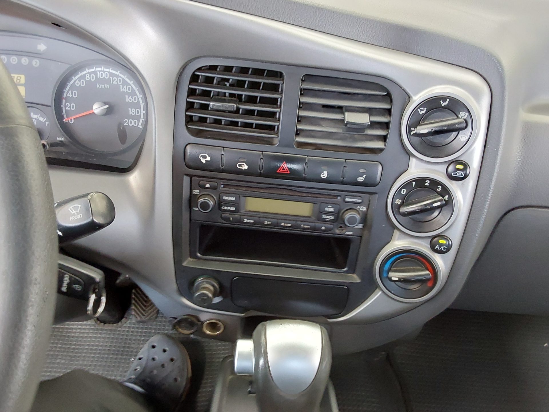 2016 - kia bongo