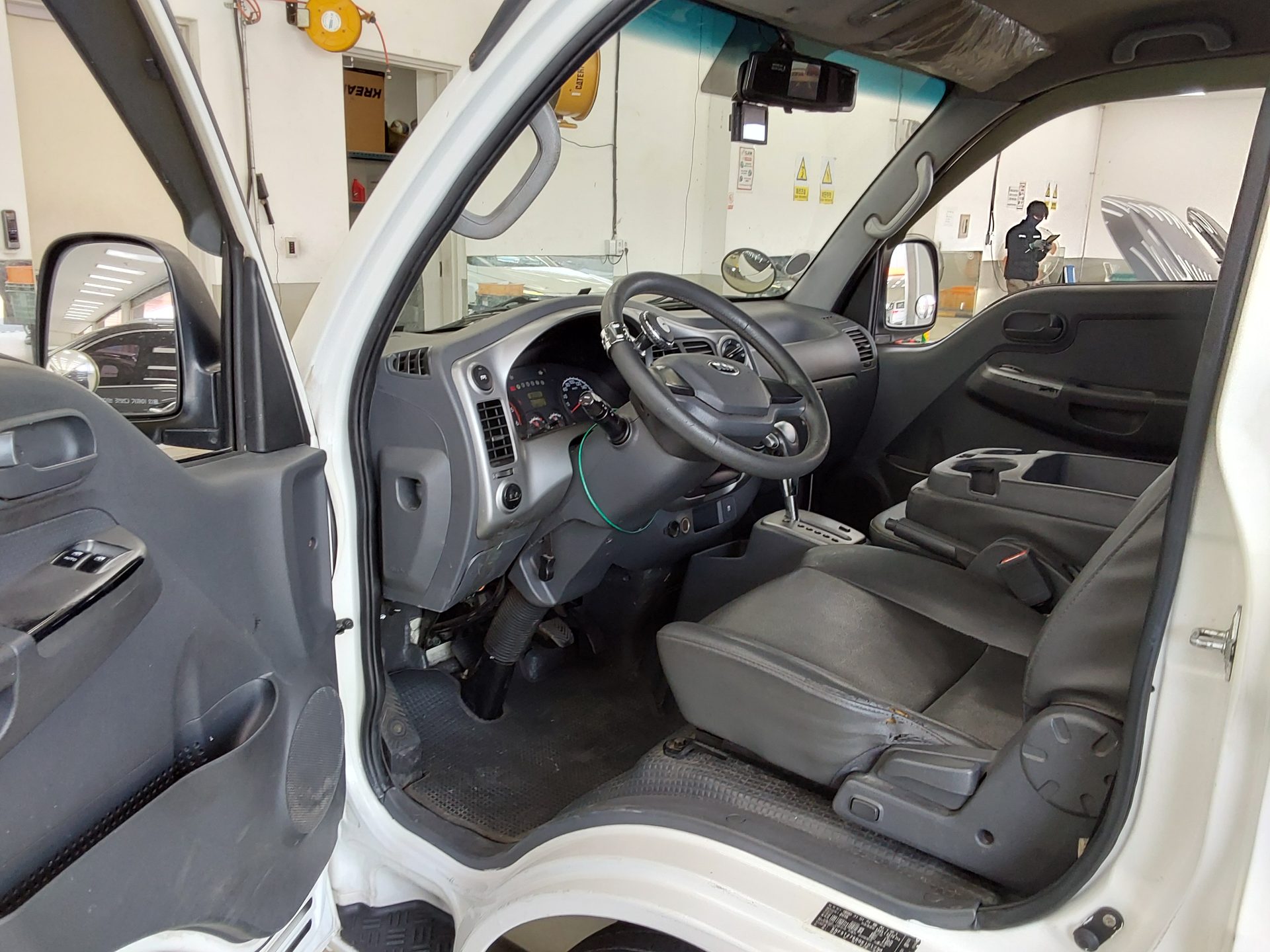 2016 - kia bongo