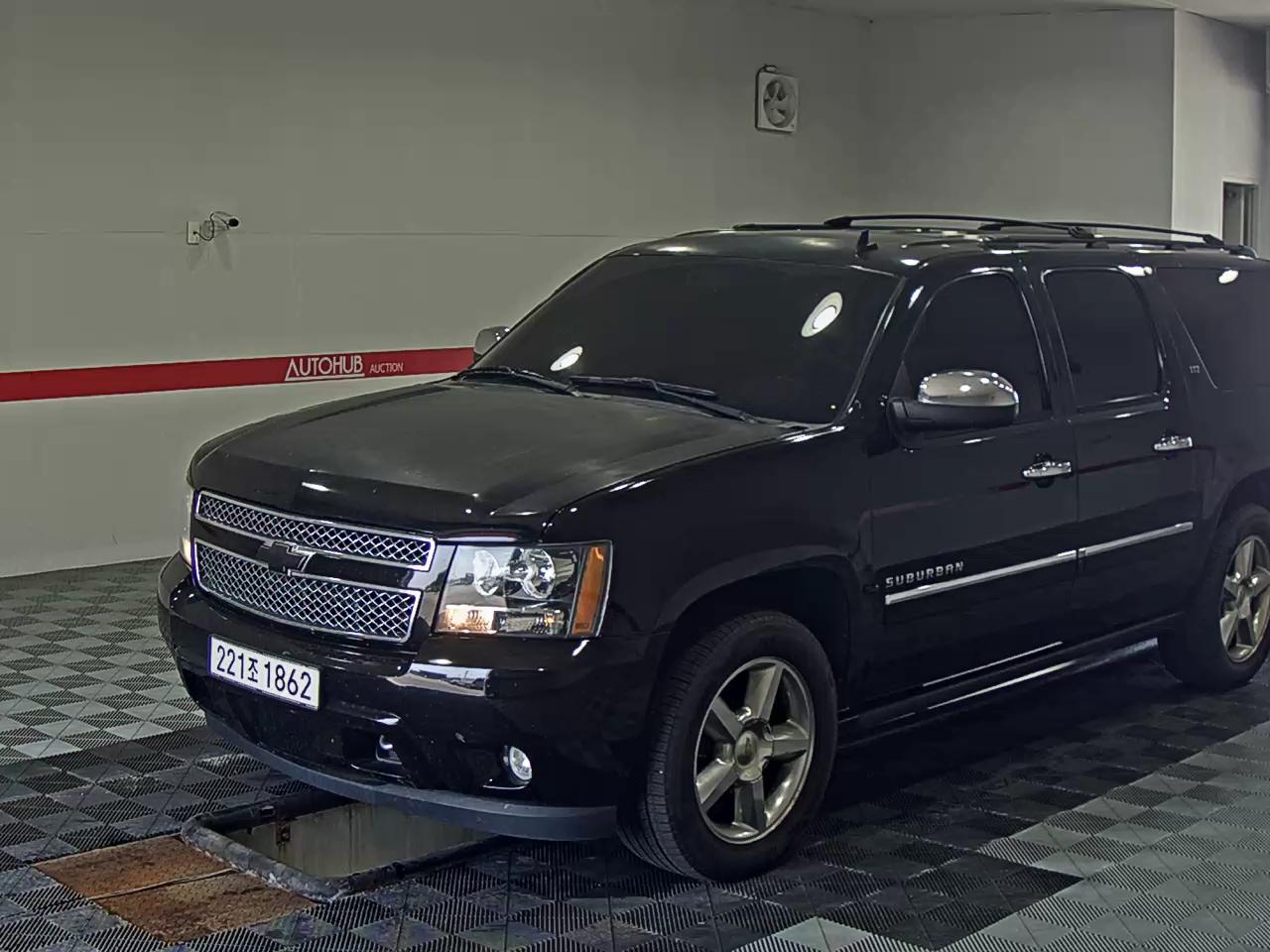 2014 - chevrolet suburban