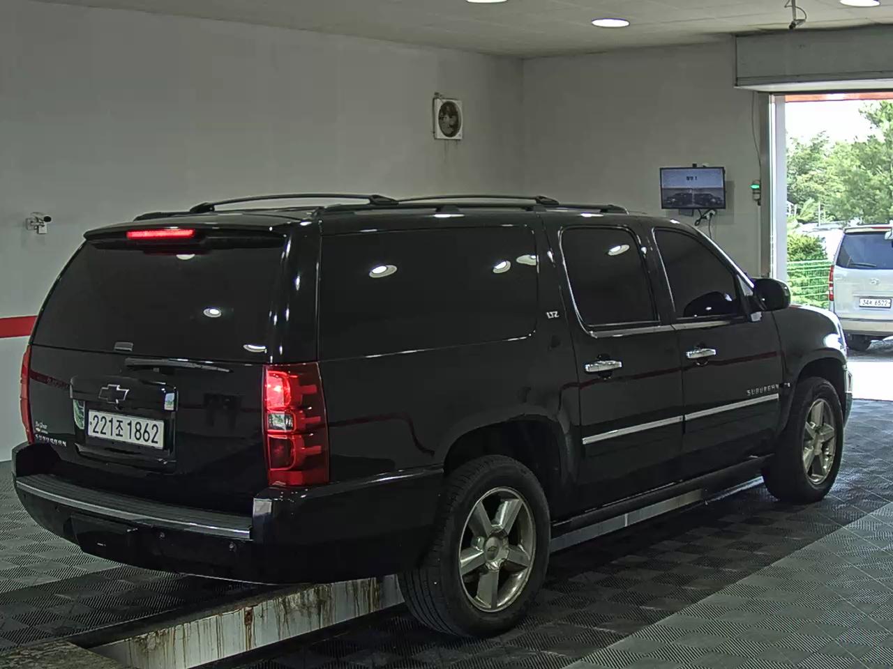 2014 - chevrolet suburban