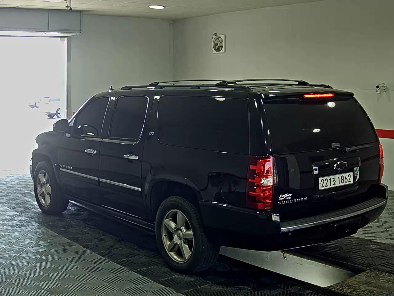 2014 - chevrolet suburban