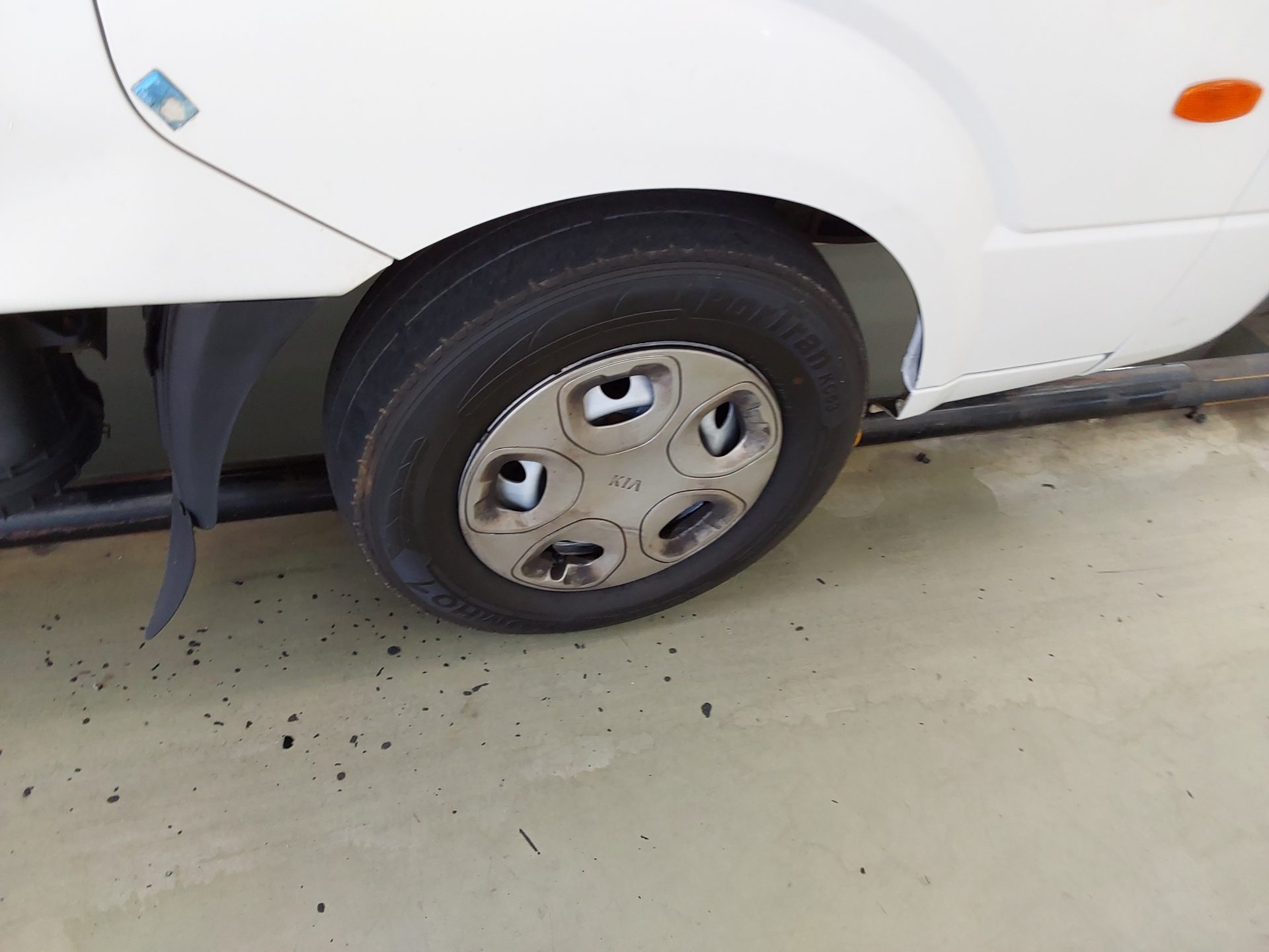 2016 - kia bongo