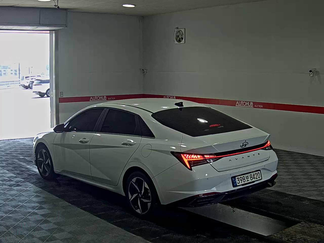 2021 - hyundai avante