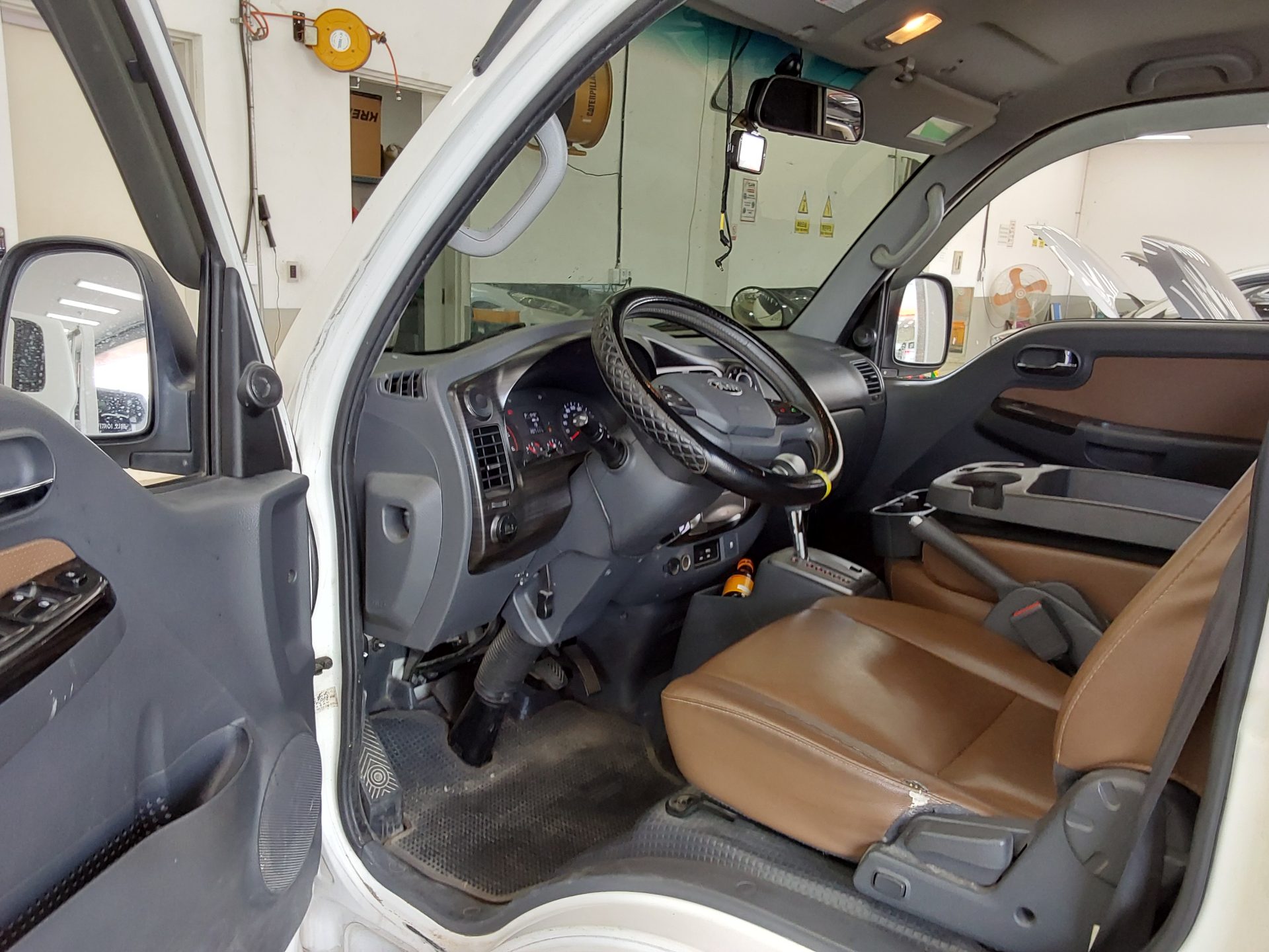 2017 - kia bongo