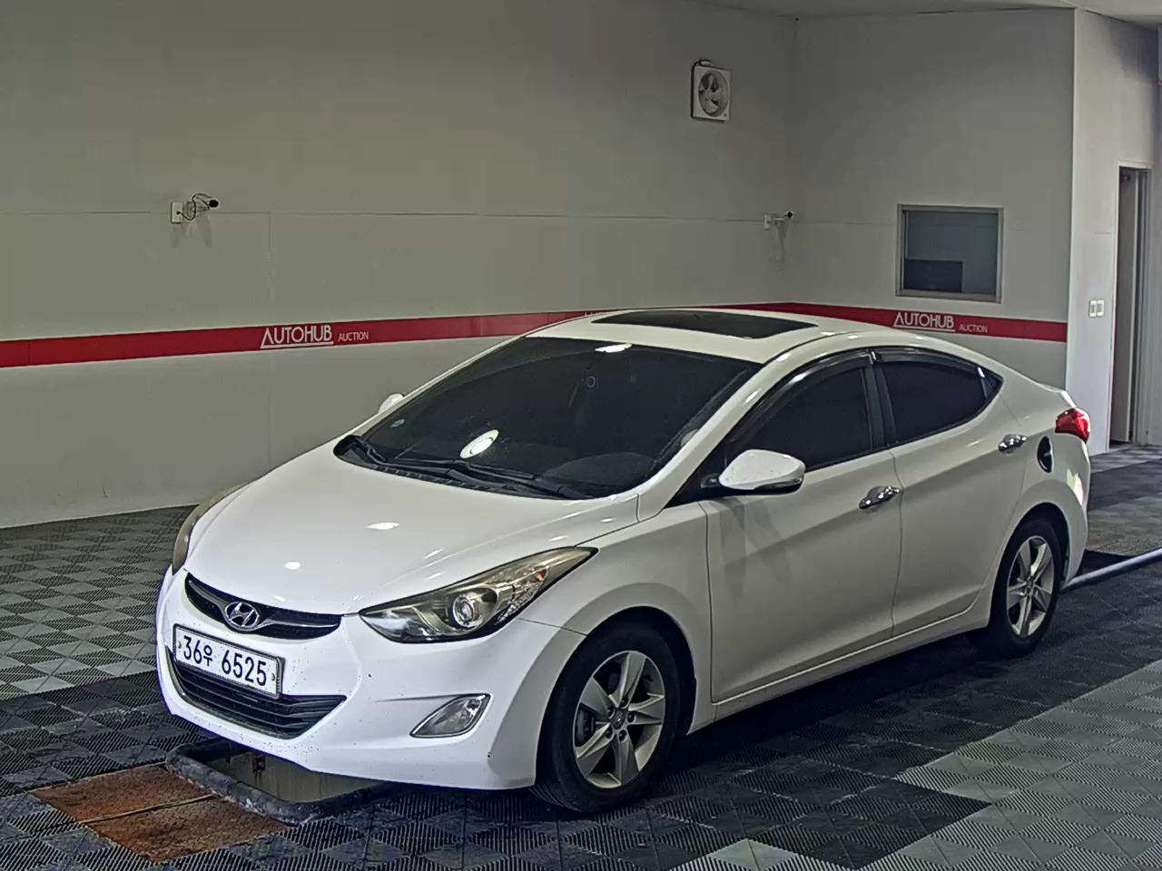 HYUNDAI AVANTE MD M16 GDi AVENUE