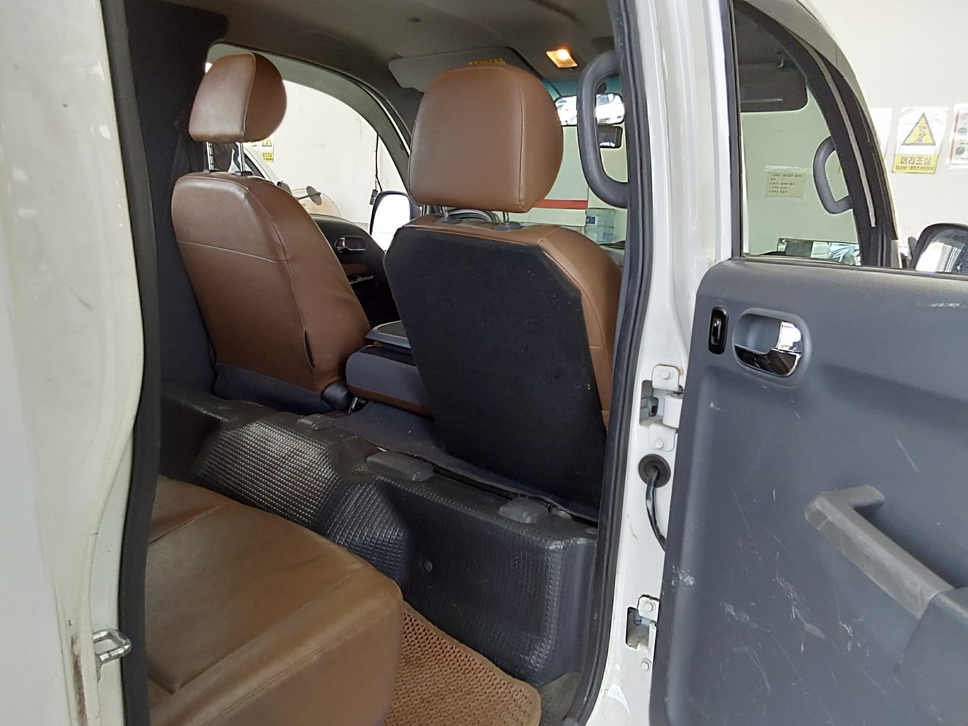 2017 - kia bongo