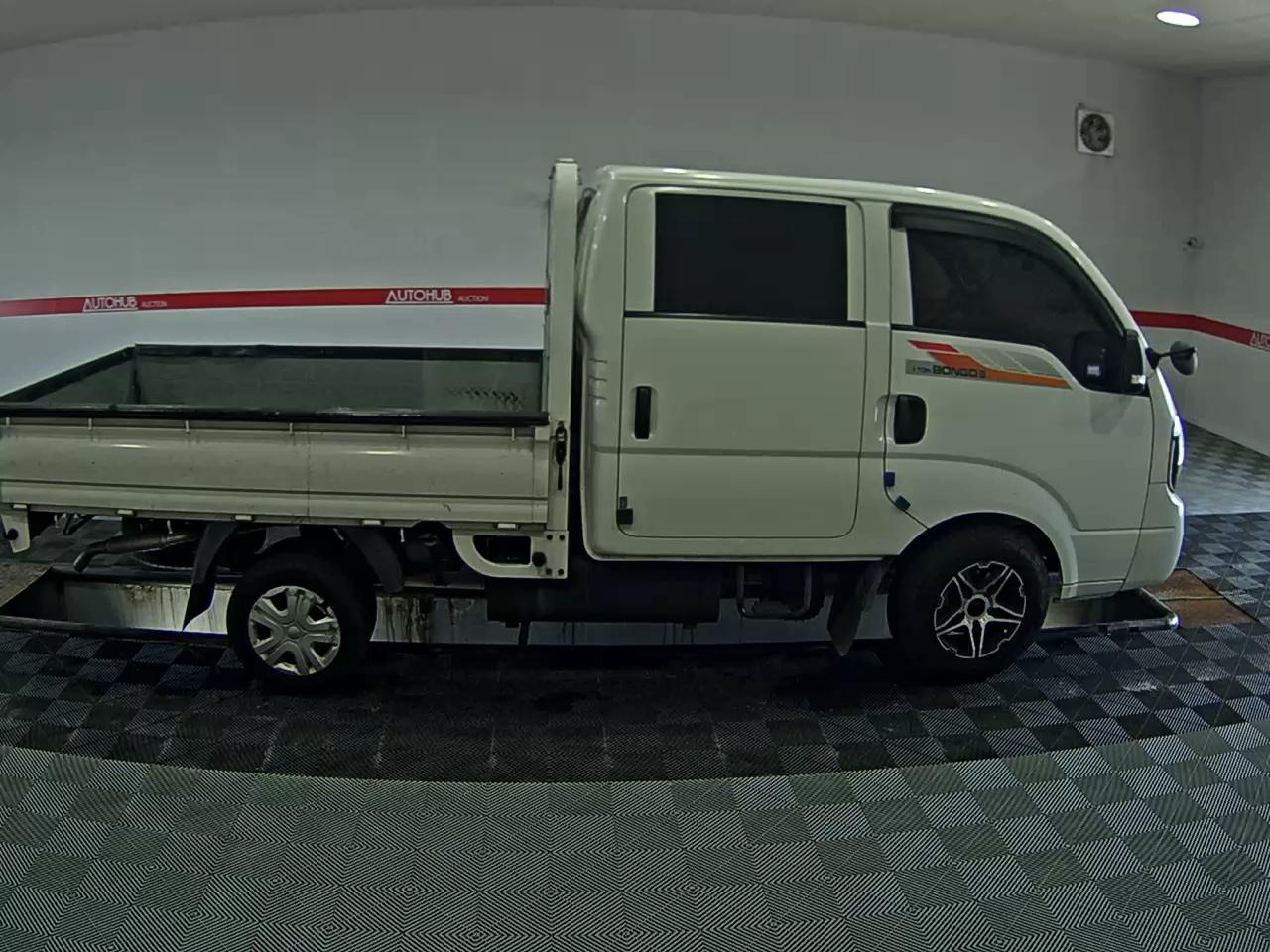 2017 - kia bongo