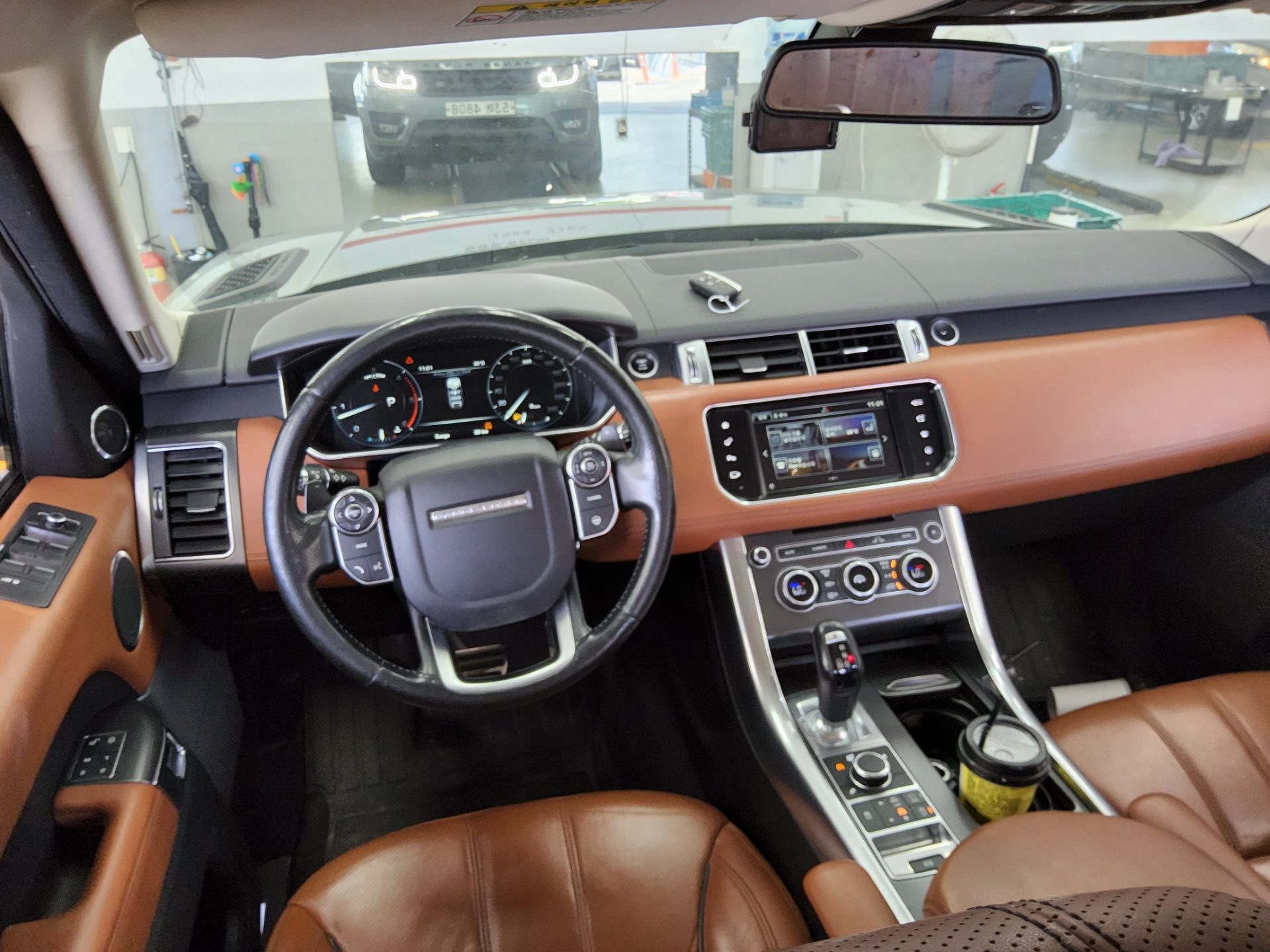 2016 - land rover range rover