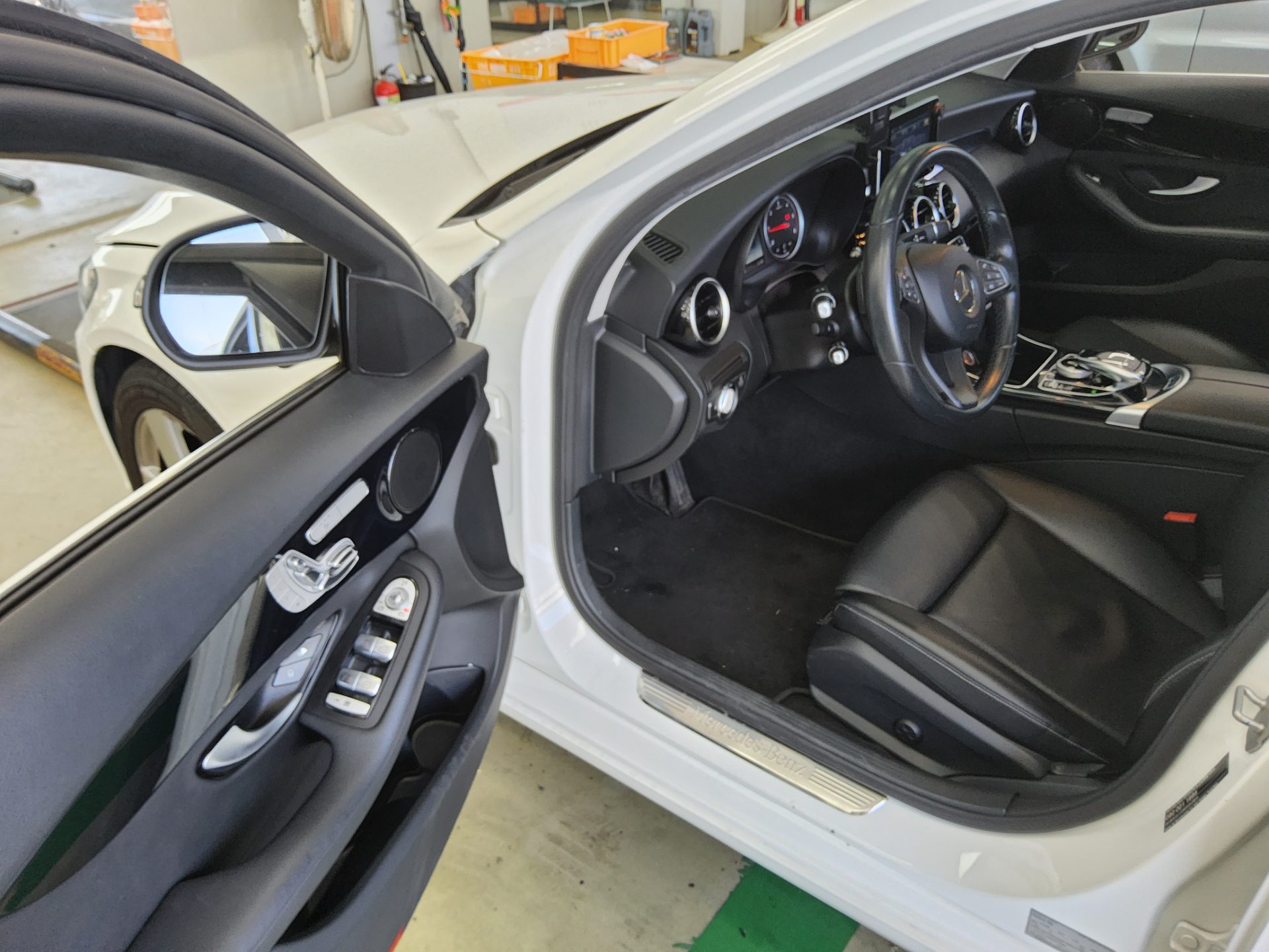2016 - mercedes-benz c200
