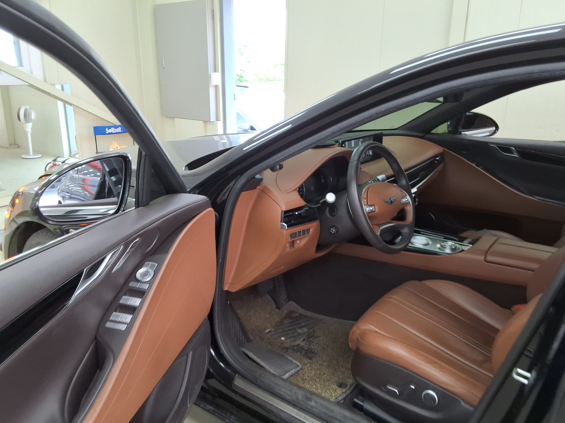 2021 - genesis g80