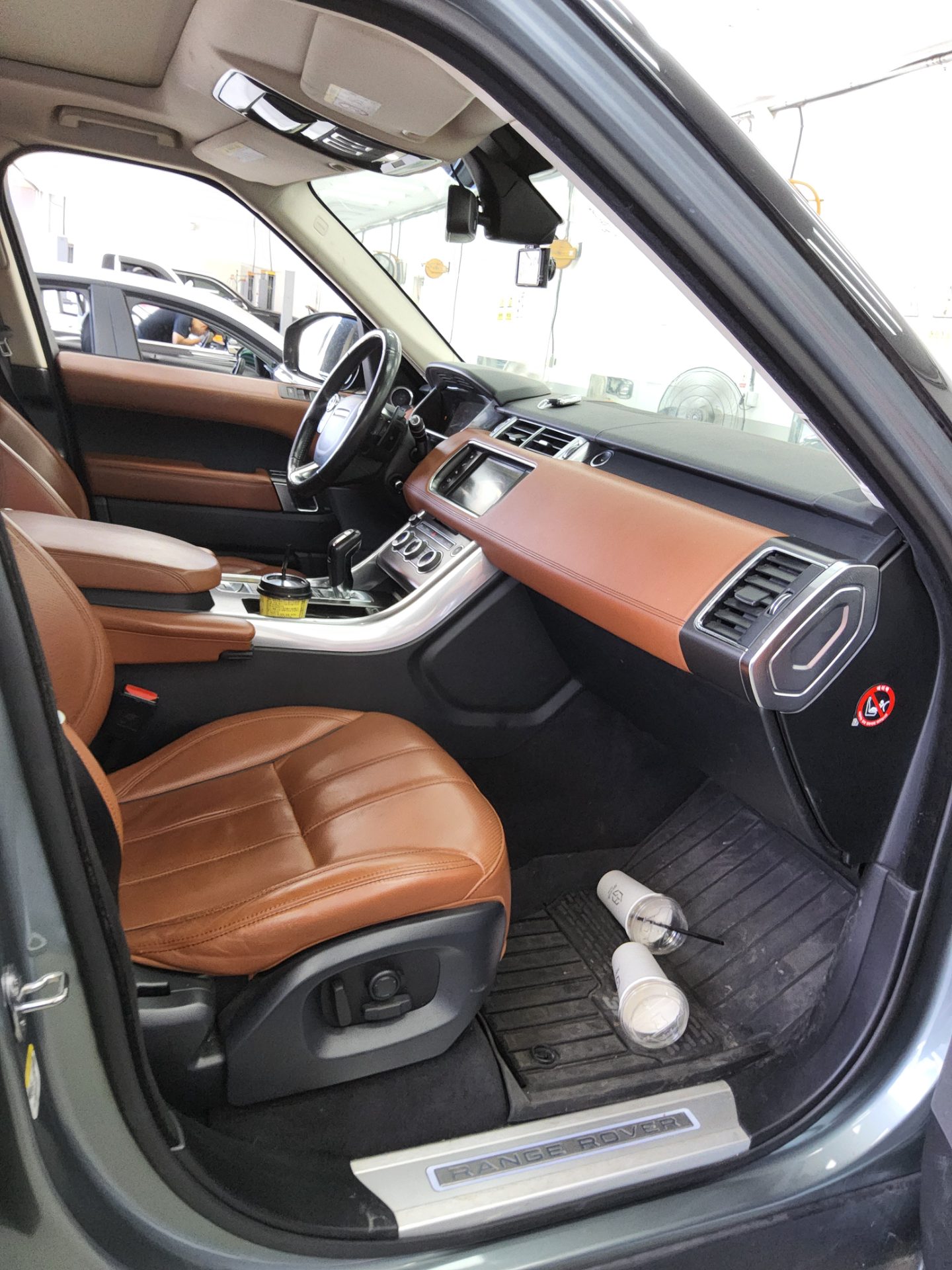 2016 - land rover range rover