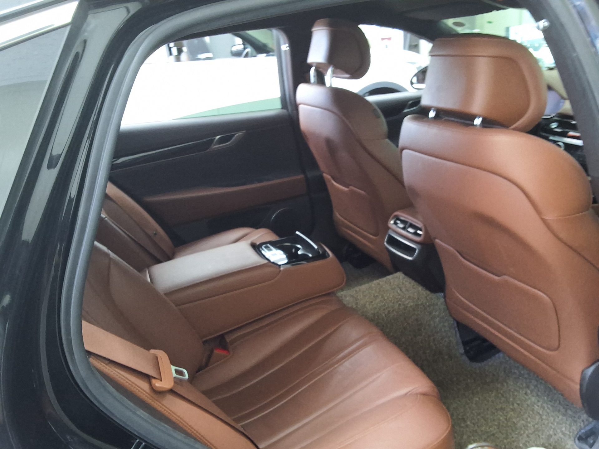 2021 - genesis g80