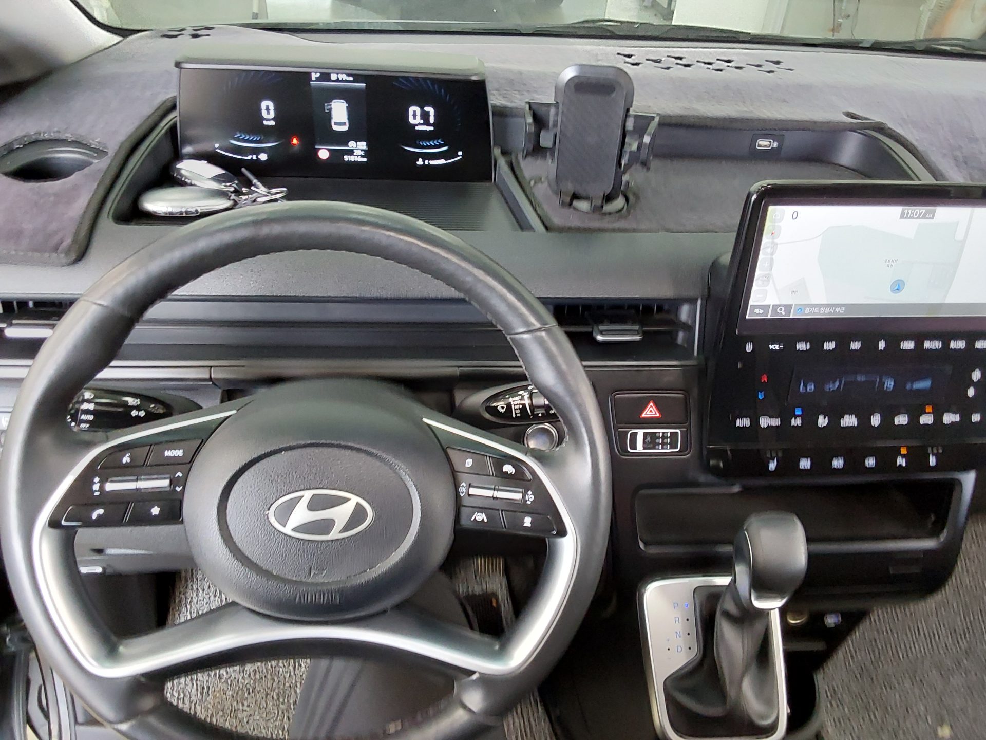 2025 - hyundai staria