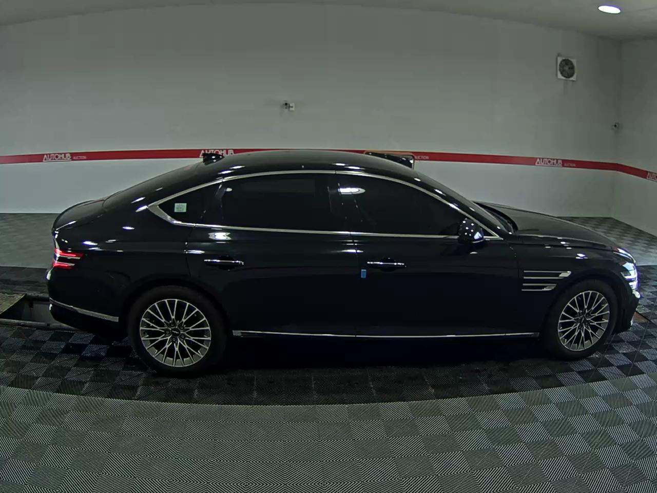 2021 - genesis g80