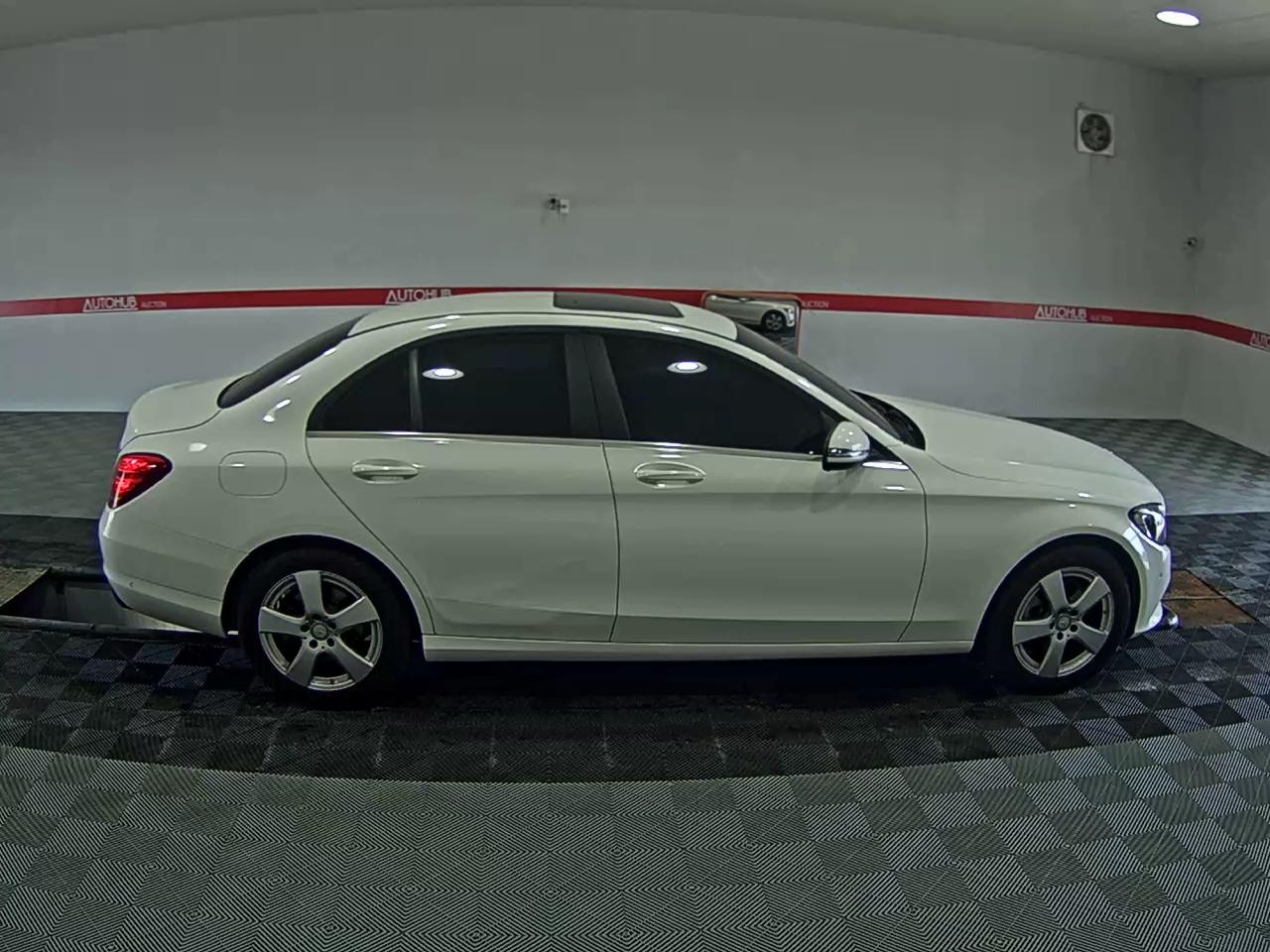 2016 - mercedes-benz c200
