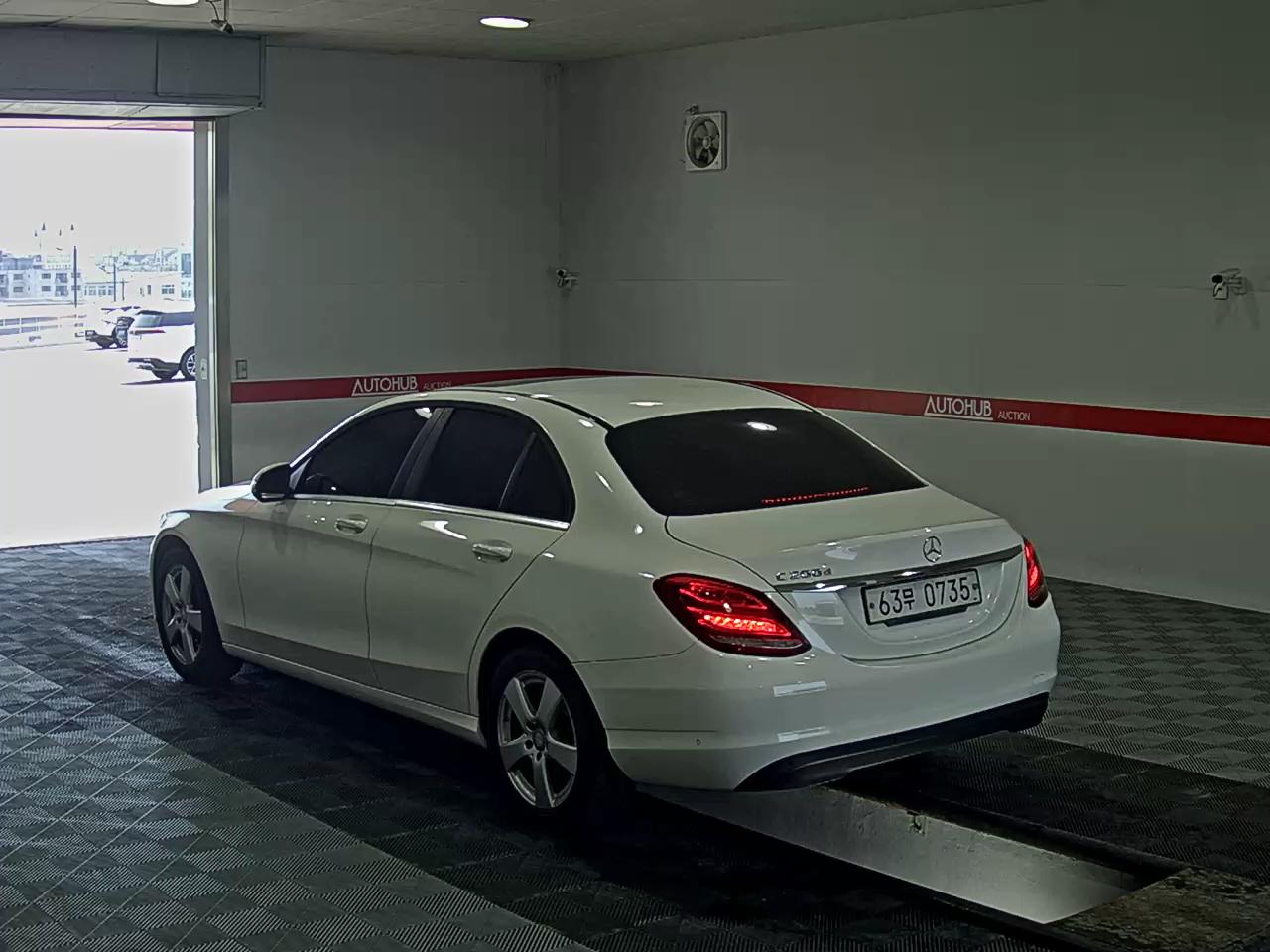 2016 - mercedes-benz c200