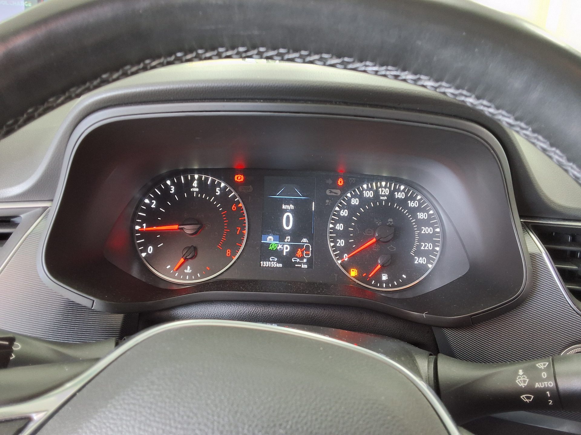 2023 - renault xm3