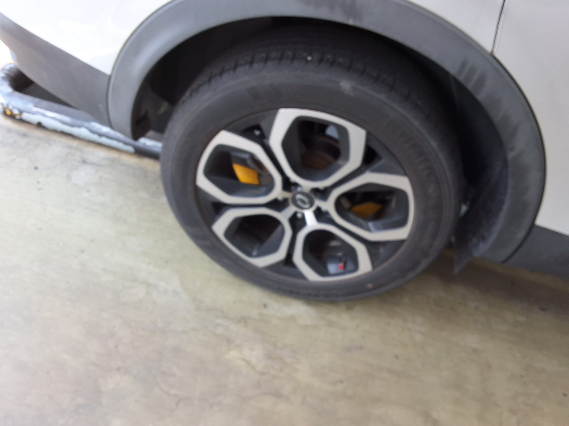 2023 - renault xm3