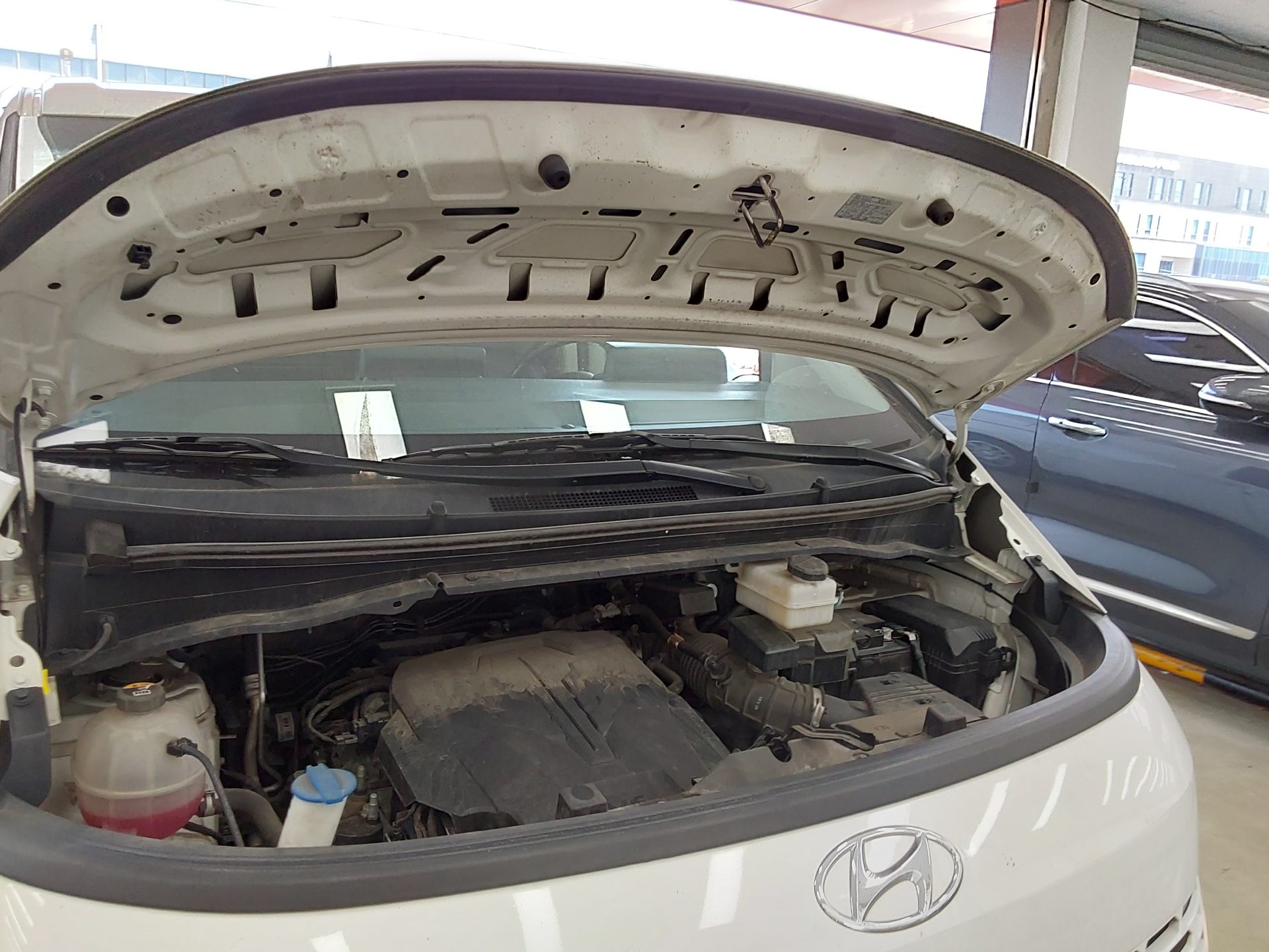 2022 - hyundai staria