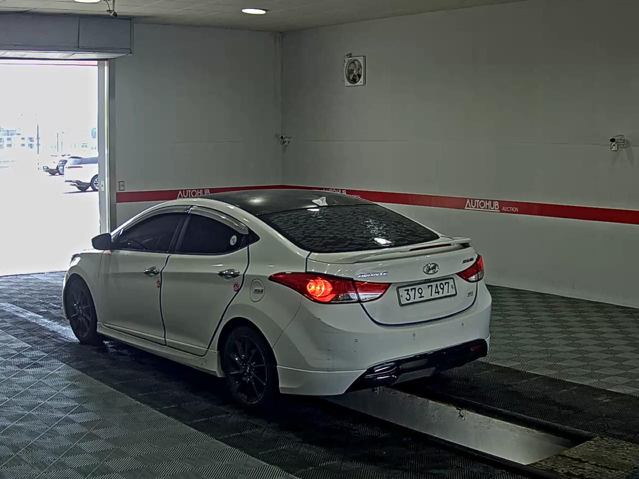 2012 - hyundai avante