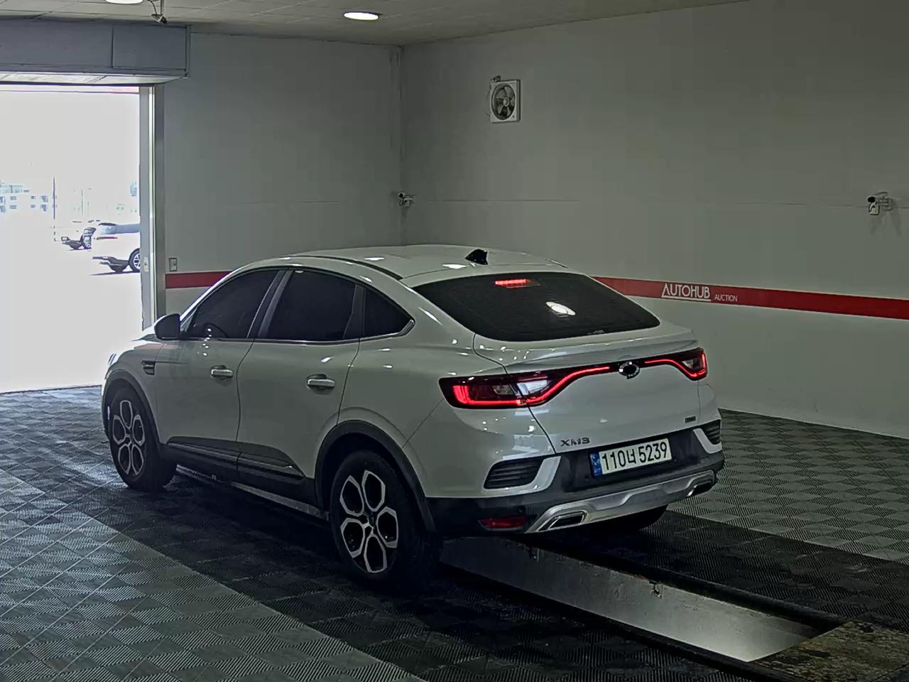 2023 - renault xm3