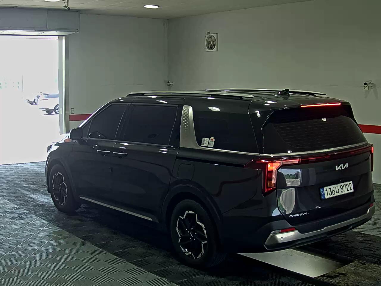 2024 - kia carnival