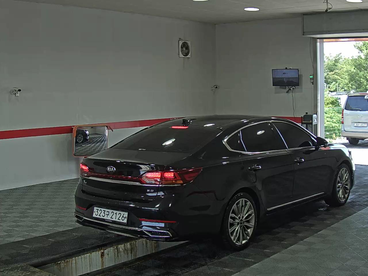 2020 - kia k7