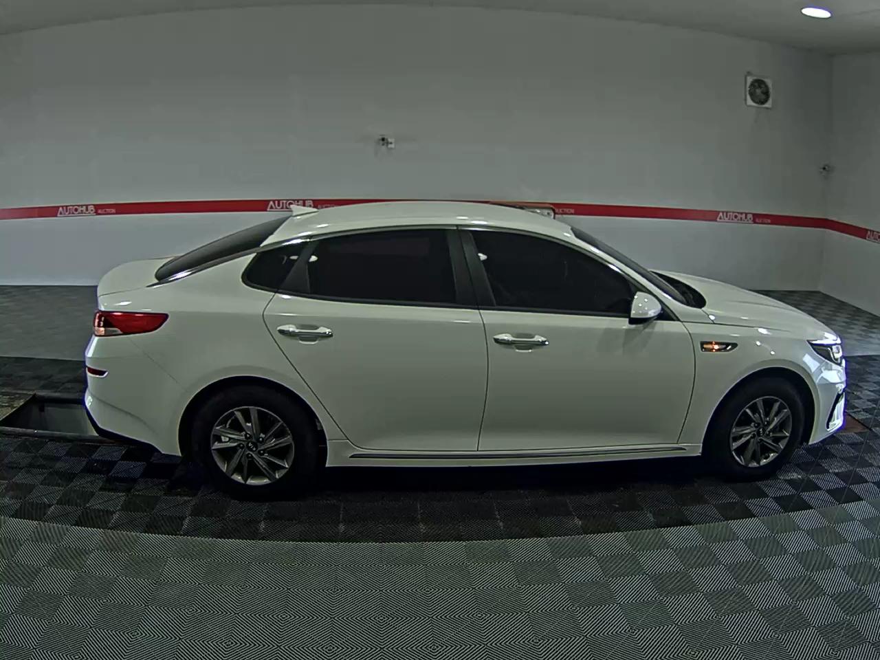 2020 - kia k5
