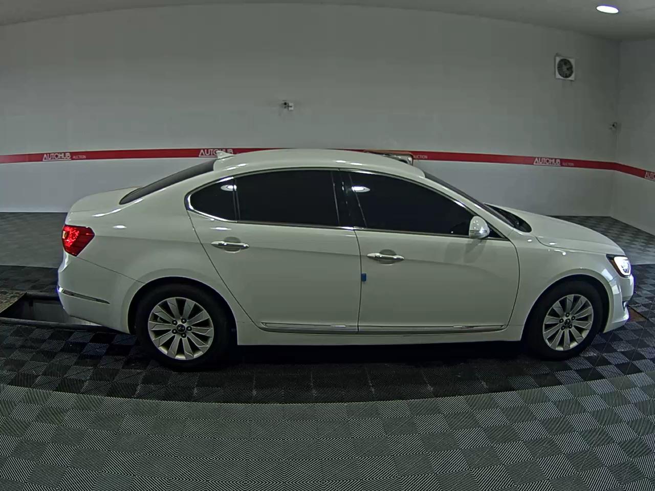 2012 - kia k7
