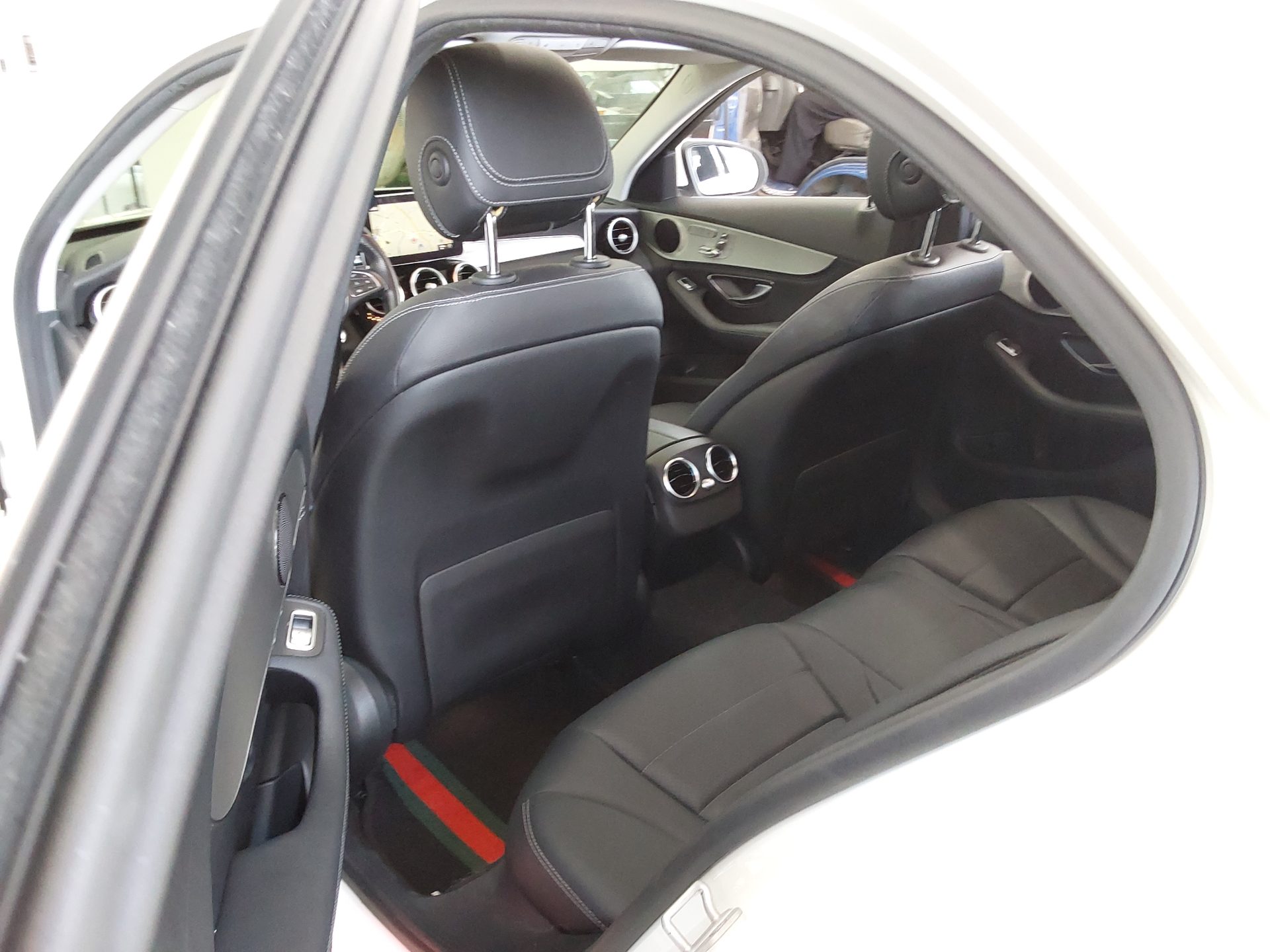 2016 - mercedes-benz c200