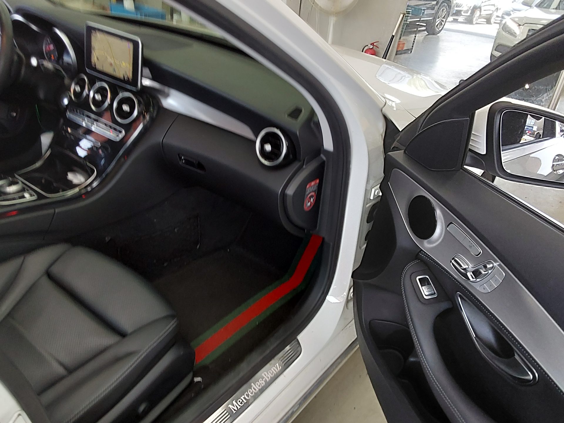 2016 - mercedes-benz c200