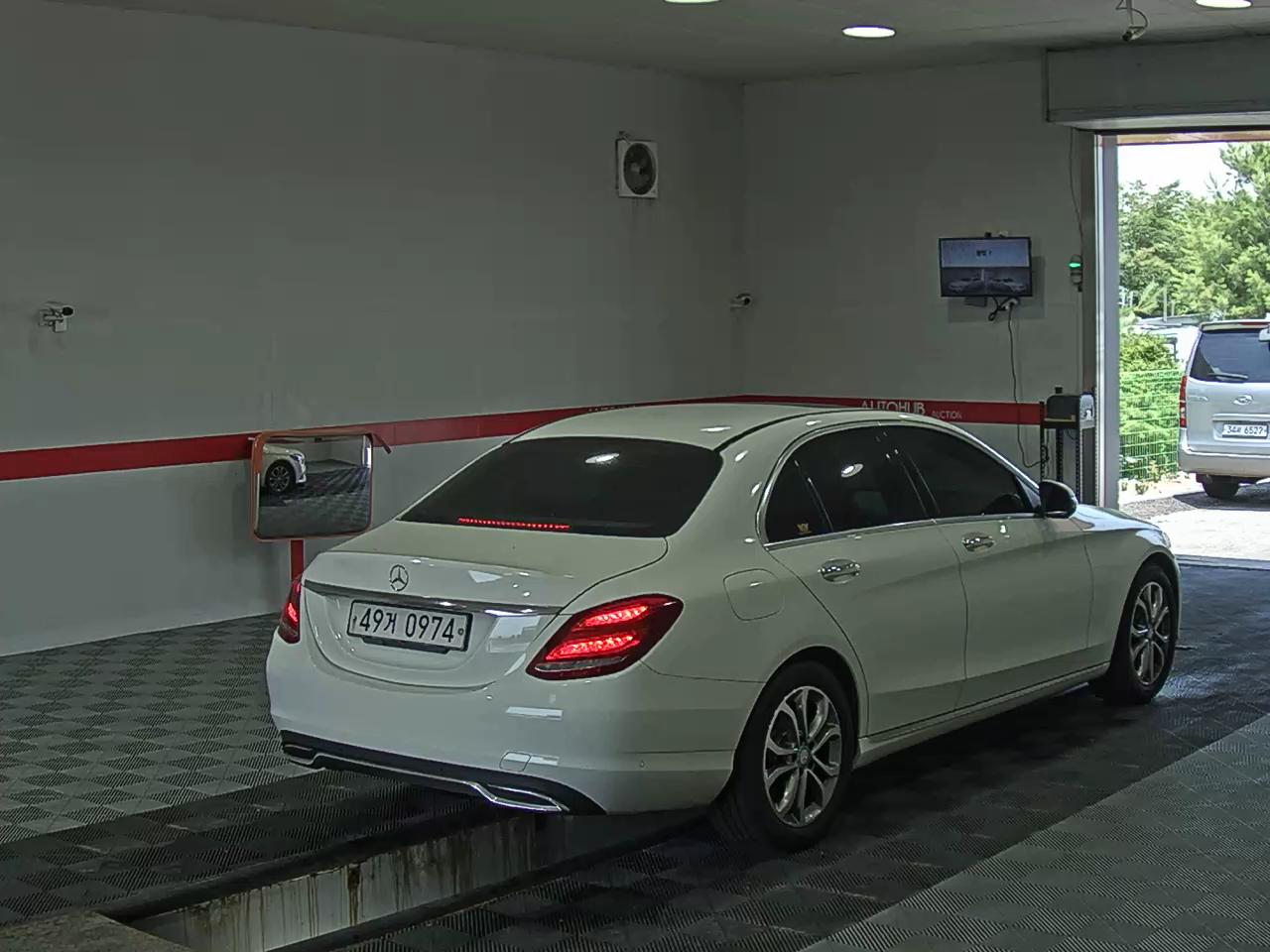 2016 - mercedes-benz c200