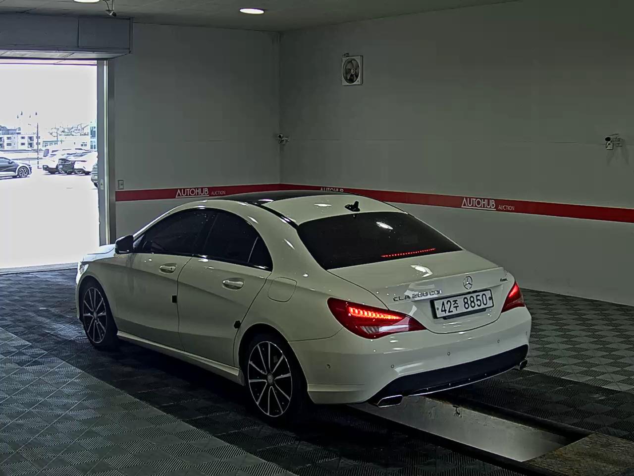 2015 - mercedes-benz cla200