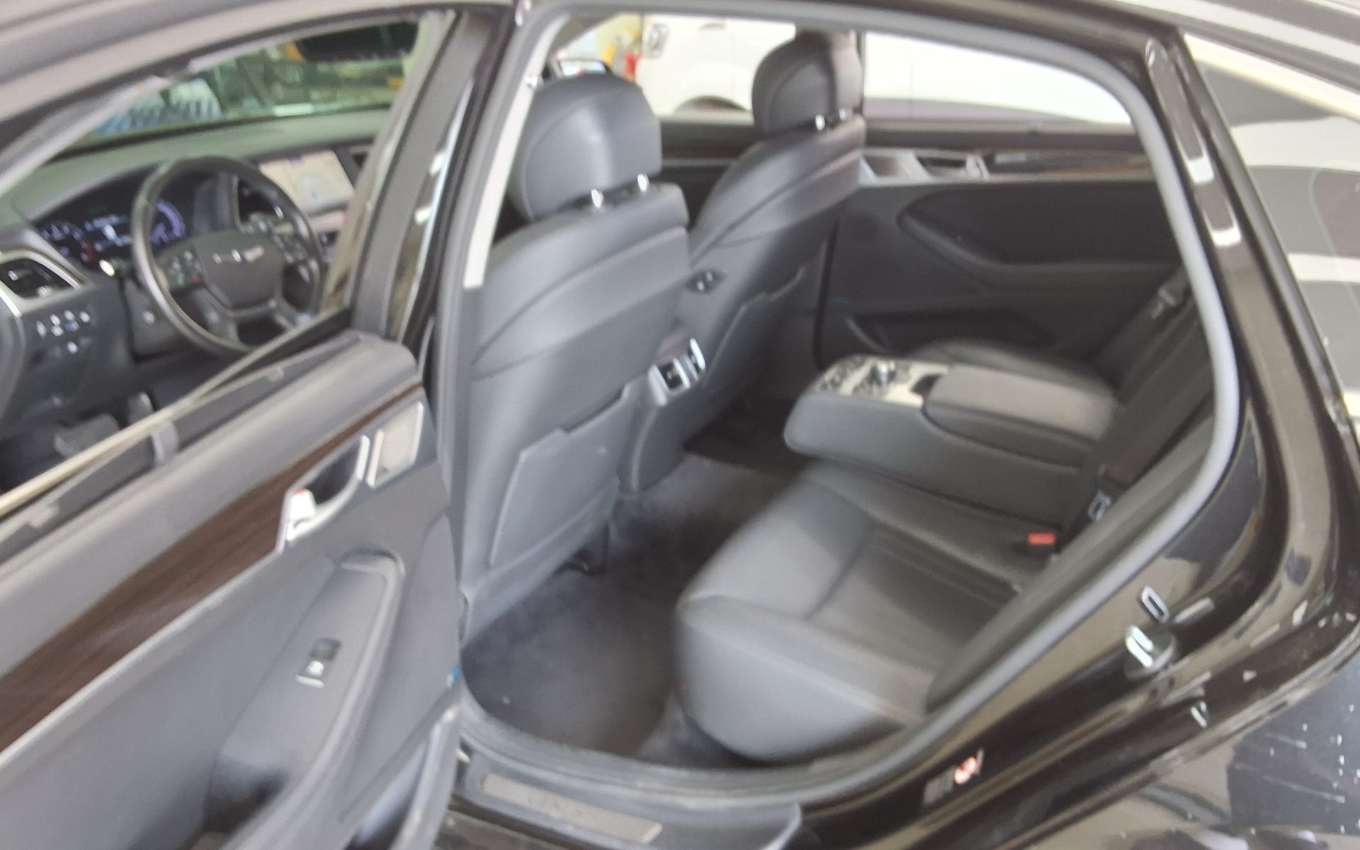 2019 - genesis g80