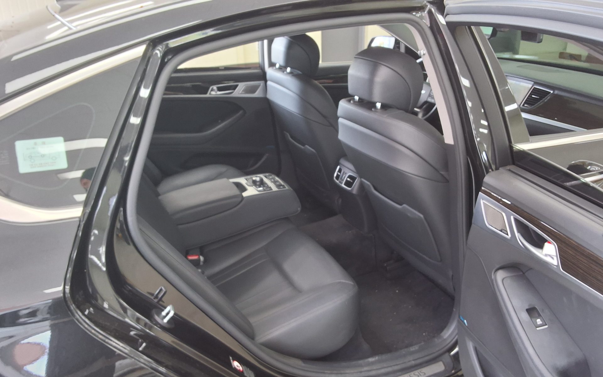 2019 - genesis g80