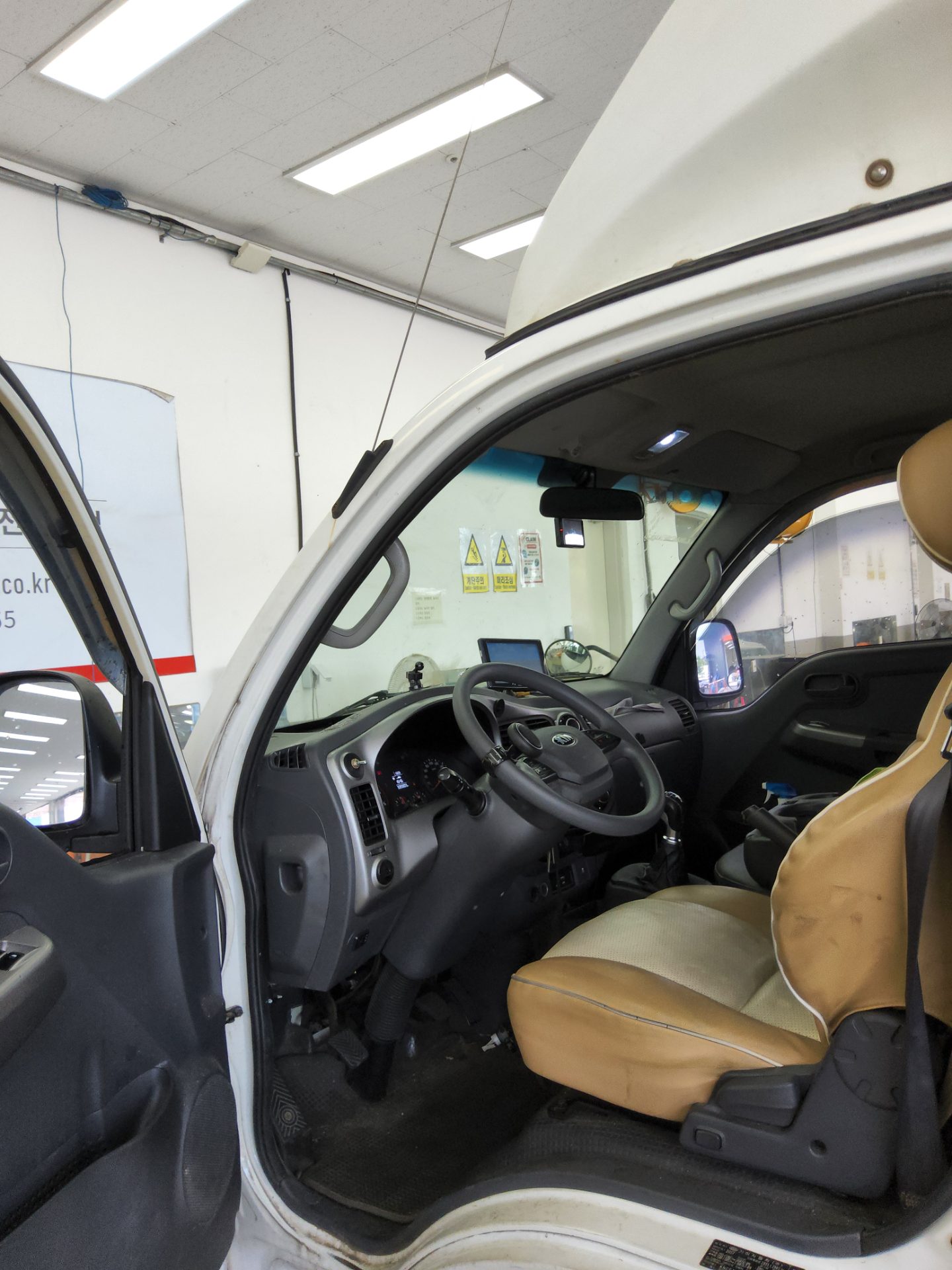 2018 - kia bongo