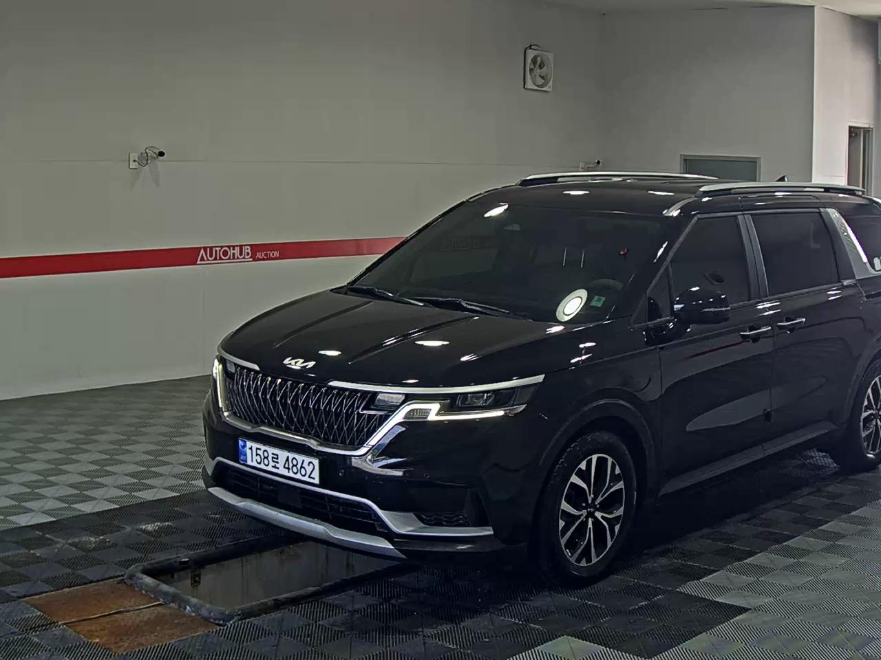 2023 - kia carnival